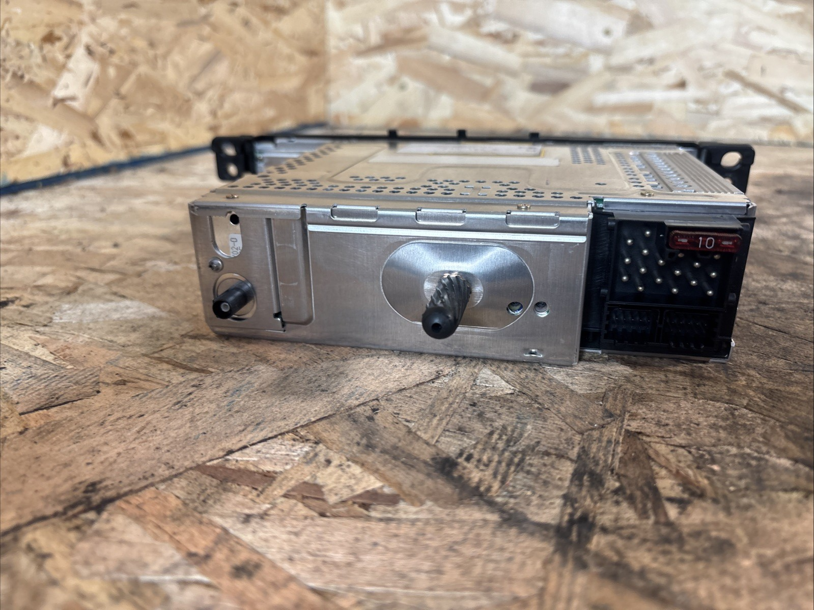 2005 2004 BMW 3 Series E46 330XI 330I 330ci Radio CD Player Business 6921963