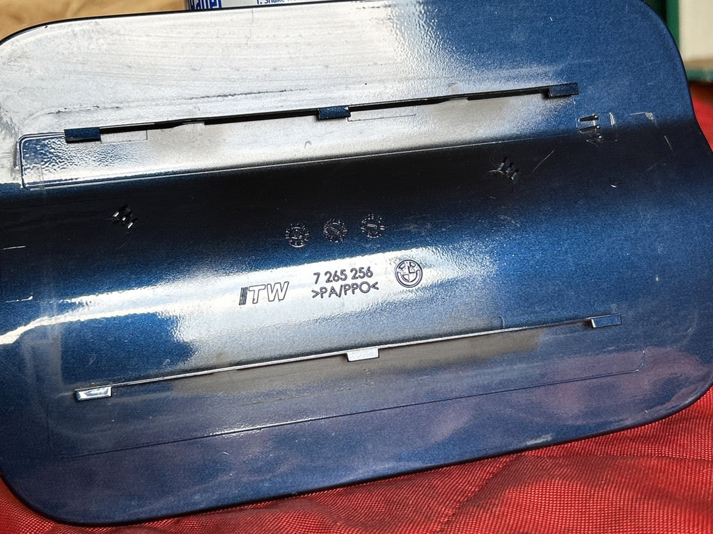 2011 - 2017 BMW X3 F25 Rear Fuel Tank Filler Door Cover Lid 7265256 OEM BLUE