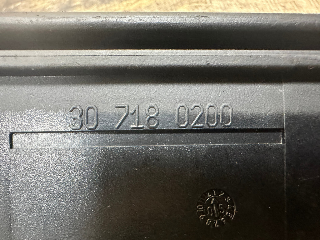 BMW 99-06 E46 3 SERIES CENTER CONSOLE UPPER STORAGE TRAY OEM 8202188+7180200