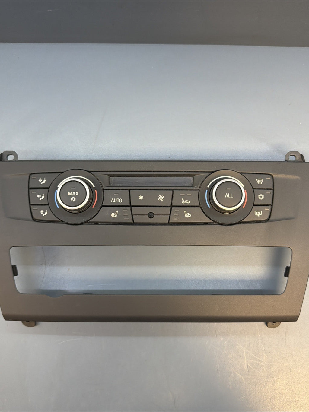 2011-2014 BMW X3 (F25) FRONT HEATER A/C TEMPERATURE CLIMATE CONTROL 9252738