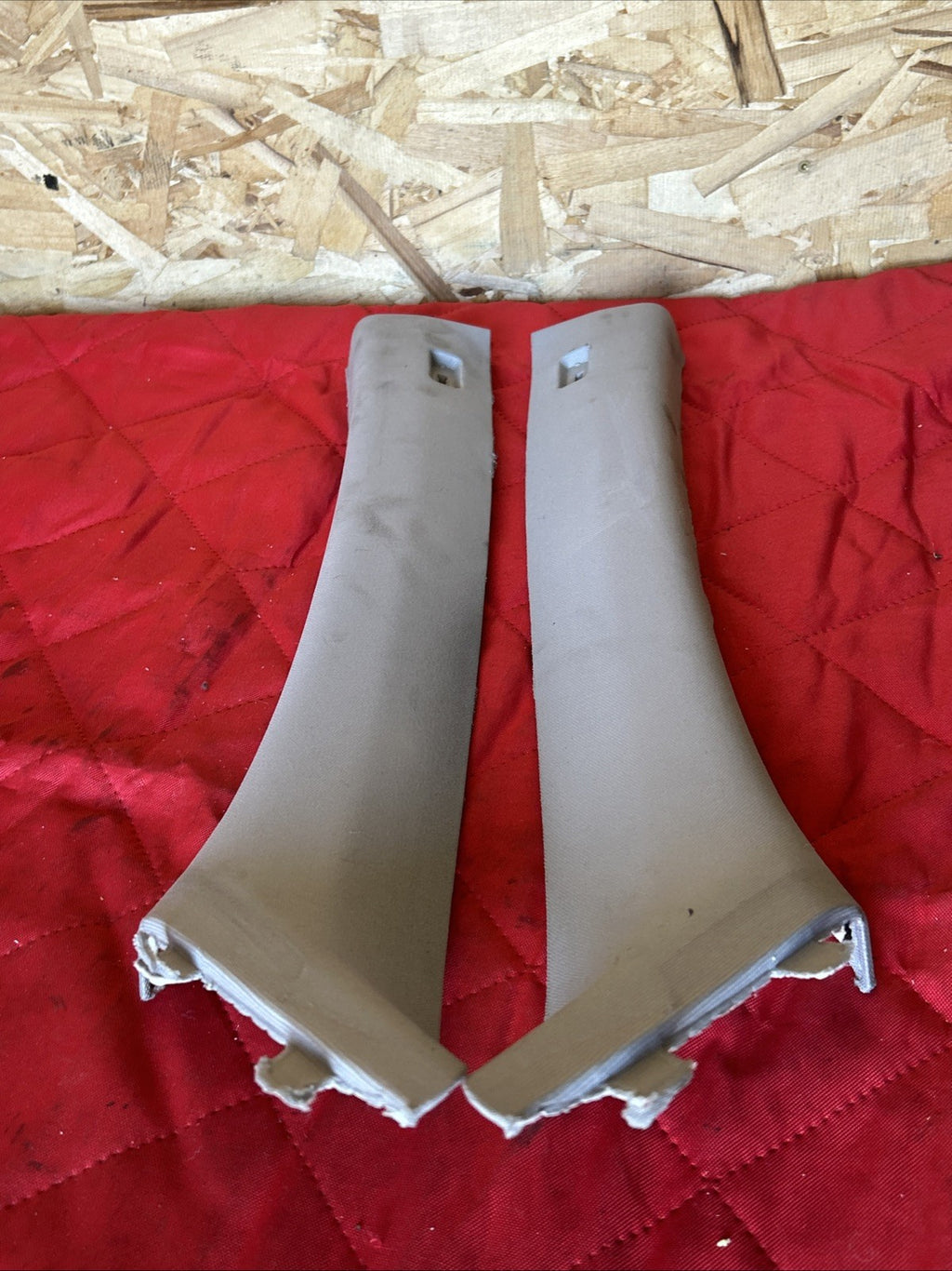 BMW E90 3 Series 4dr Front Left & Right A Pillar Cloth Trim 7058332 7058331 GREY