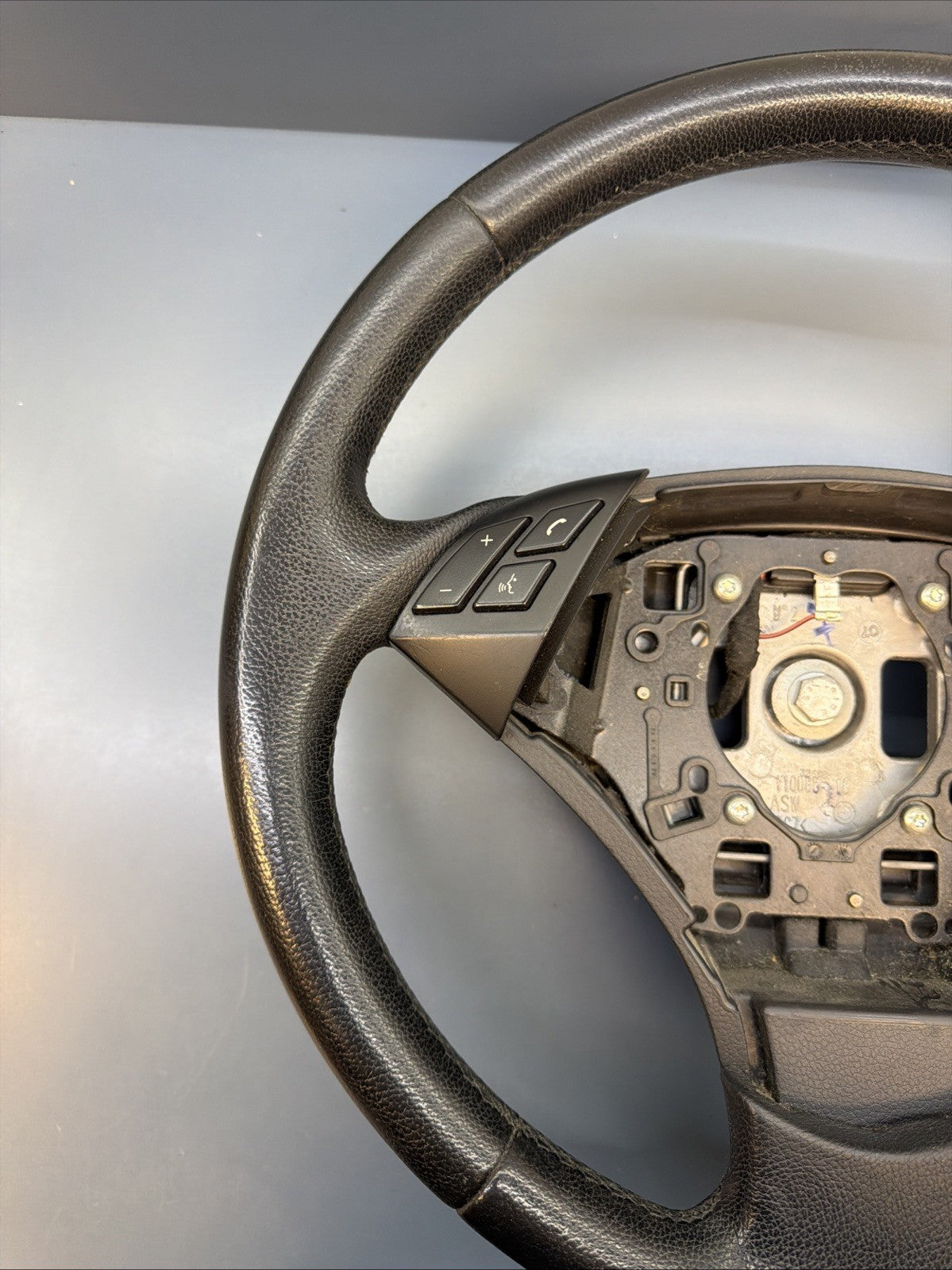 BMW E60/E61 5 SERIES BLACK LEATHER STEERING WHEEL OEM BMW 6078894