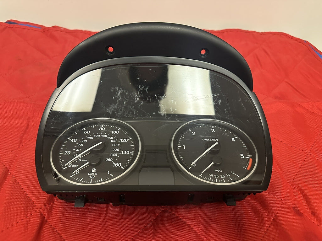 09-11 BMW 335D 3 SERIES 3.0L INSTRUMENT CLUSTER  SPEEDOMETER OEM 9220993