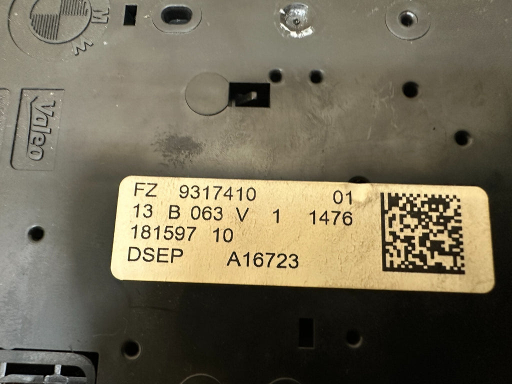 BMW 2012-2019 F30 3 SERIES FRONT ROOF DOME LIGHT SUNROOF SWITCH OEM 9317410