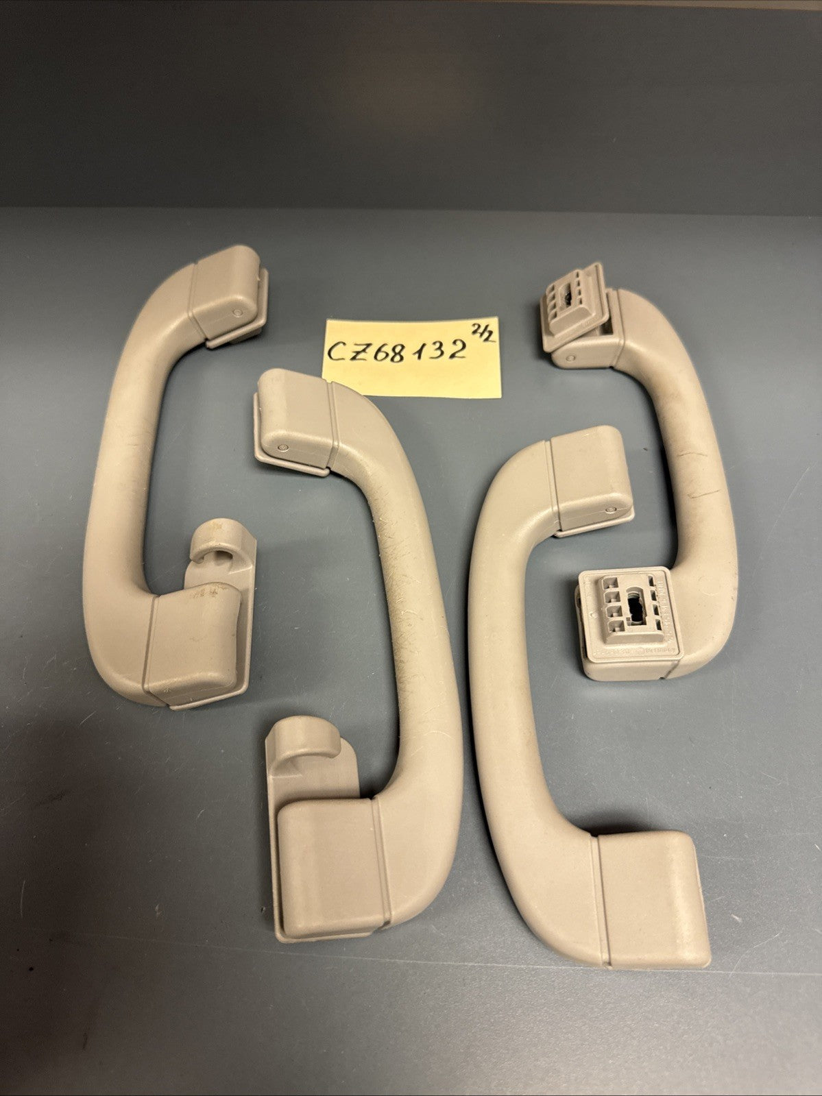 04-10 BMW E60 E61 FRONT REAR LEFT RIGHT UPPER OVERHEAD ROOF GRAB HANDLE SET OEM