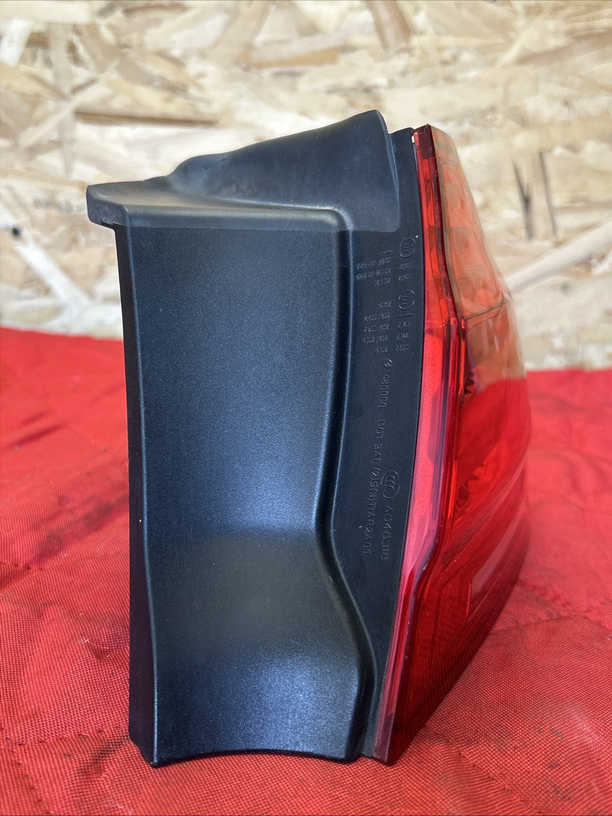 11-13 BMW E92 328i 335i Rear Right Outer Taillight Tail Light Lamp OEM 7251960