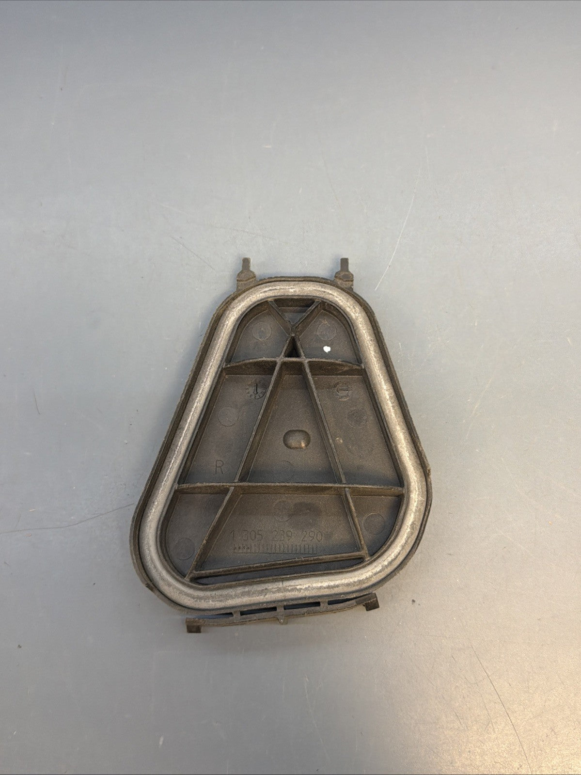 2011-2013 BMW 328xi COUPE E92 - PASSENGER HEADLIGHT DUST COVER 1305239290