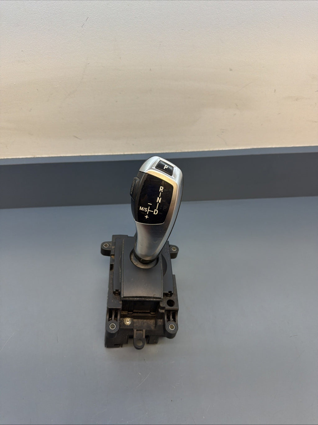 11-16 BMW 5 7 SERIES AUTOMATIC GEAR SHIFTER SELECTOR SHIFT KNOB OEM 9239504