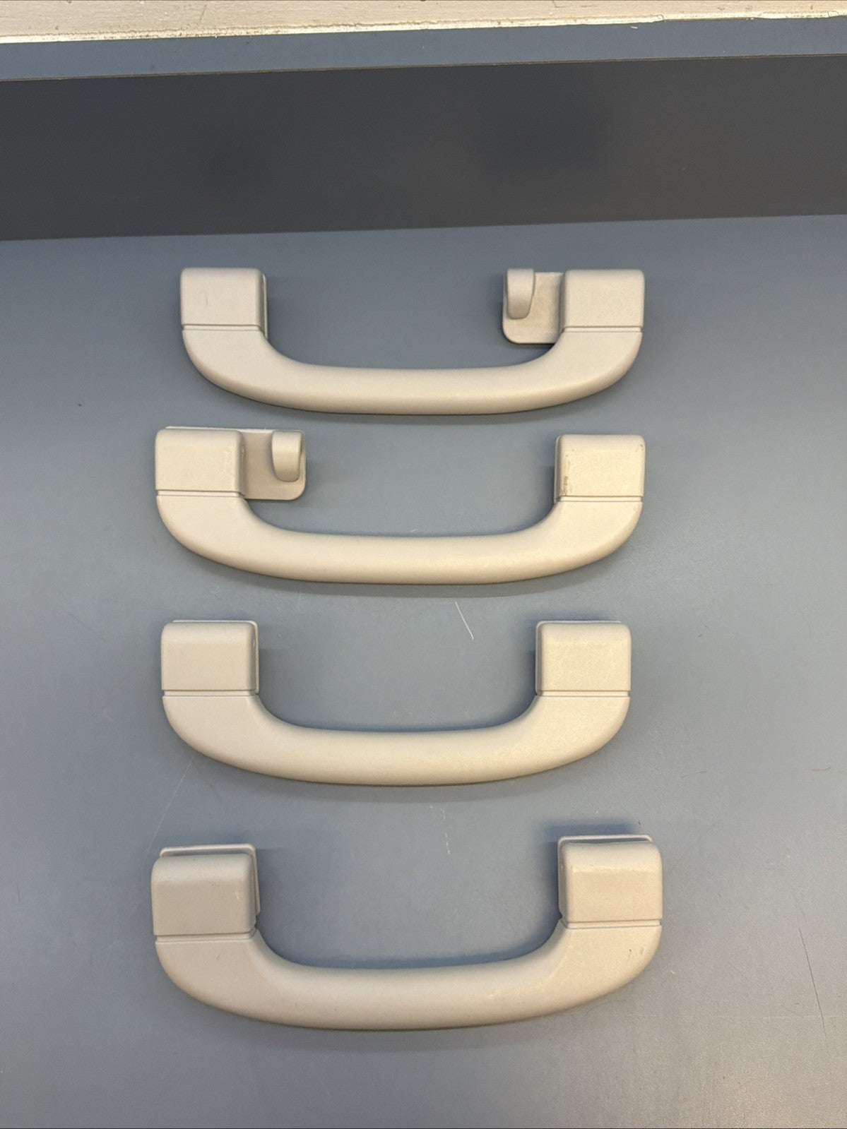 2009 2010 2011 BMW 328i 335i E90 Sedan Grab Handle Set GREY 4pc OEM 9143530 GRAY
