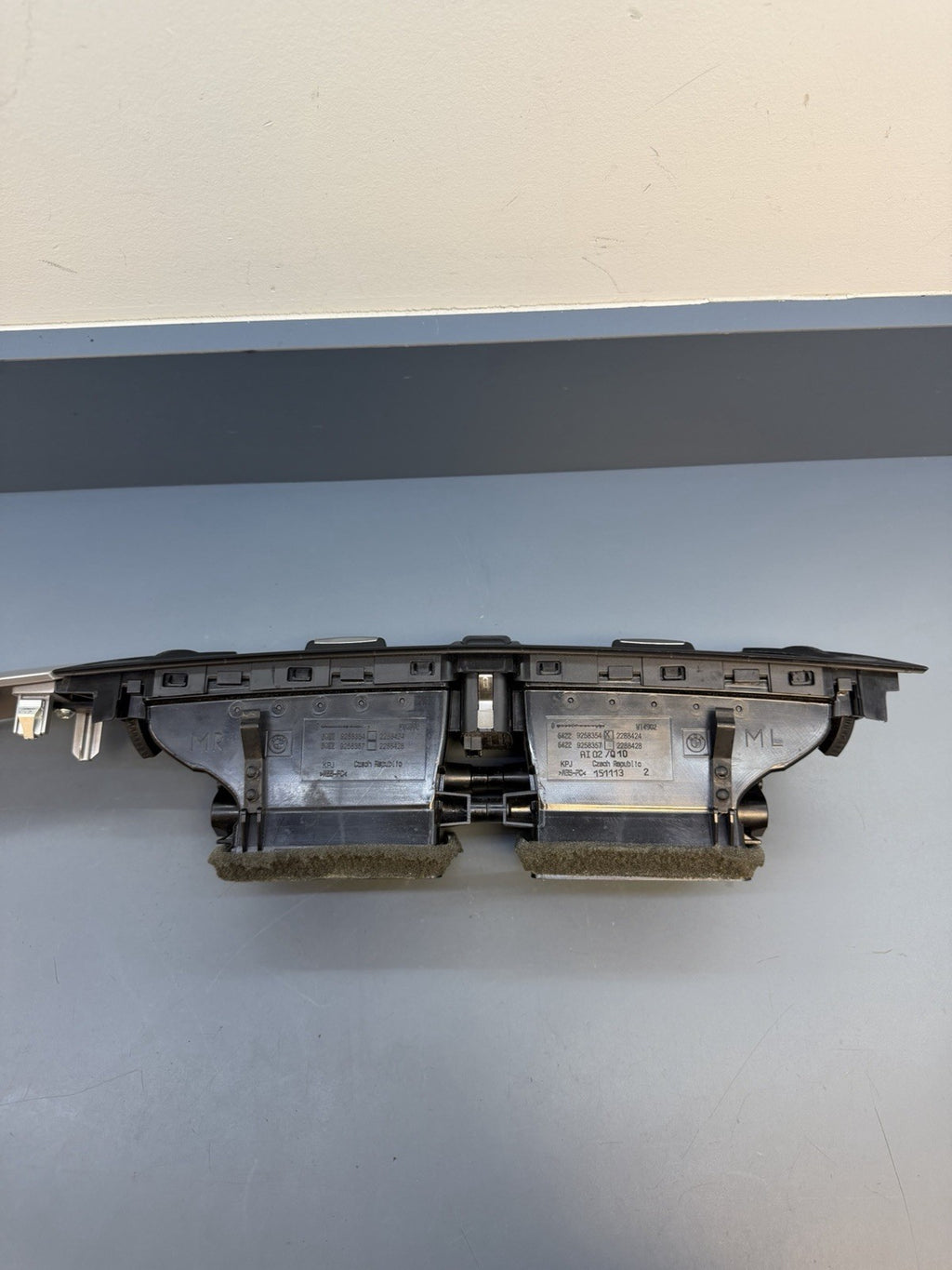 2012-2015 BMW X1 E84 Right Dash Panel Trim Bezel With Air Vents 2991701 OEM