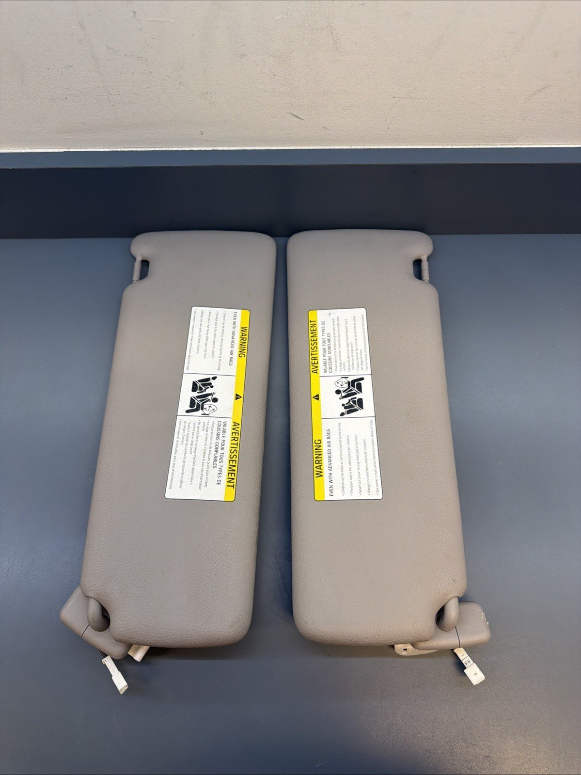 2012 - 2018 BMW 3-Series 4-Series F30 F32 Front GRAY Sun Visor OEM