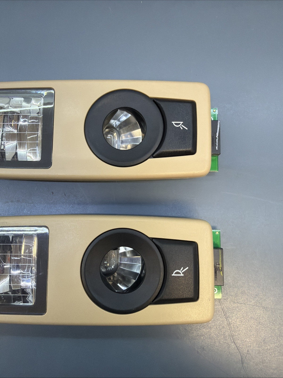 2011-2013 BMW X5 E70 Rear Left/Right Overhead Dome Light Pair 6972976 6972975