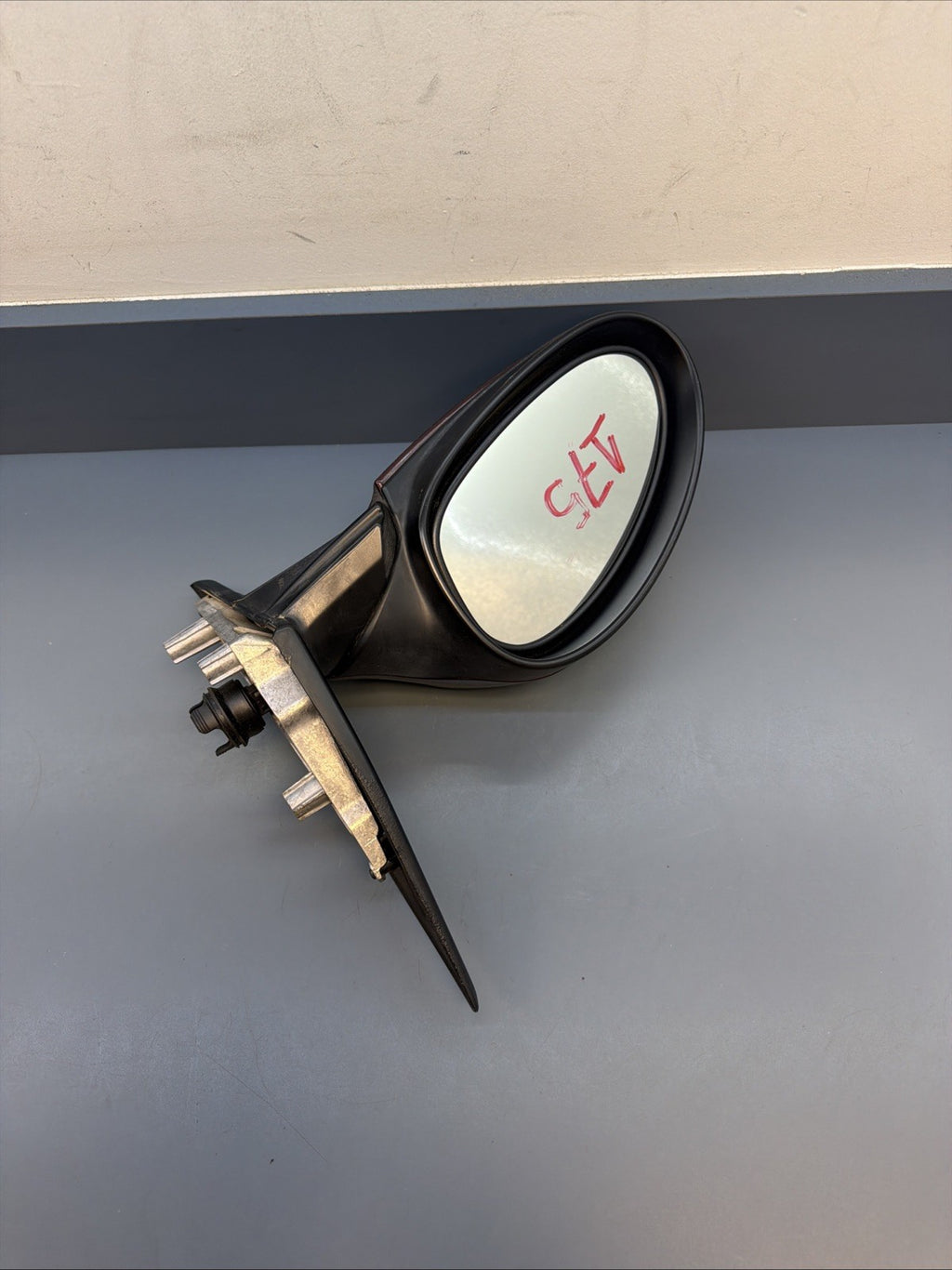 BMW 2006-2008 E90 PRE LCI LEFT DRIVER SIDE DOOR MIRROR SILVER OEM 7075626