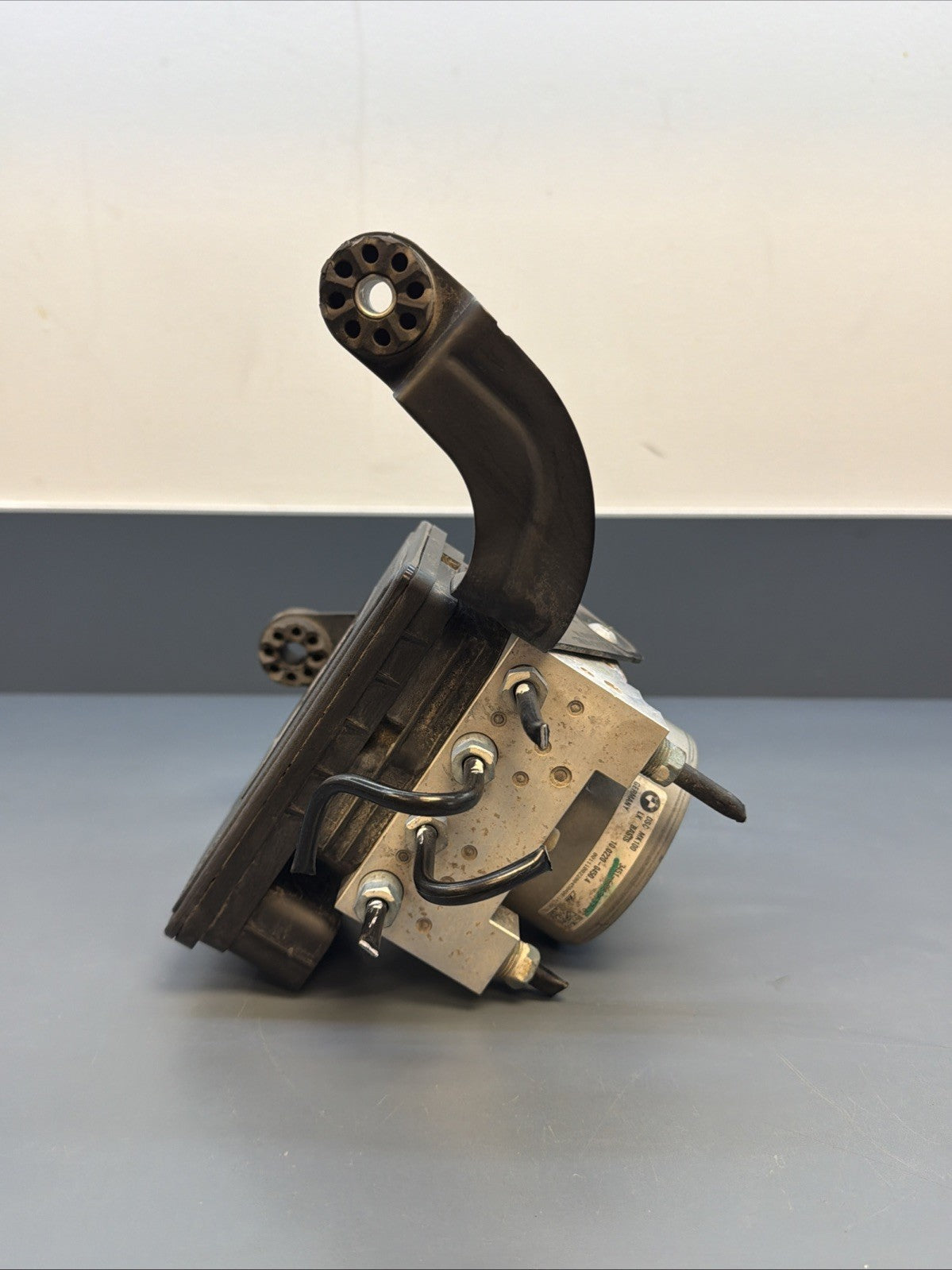 BMW F30 F32 F33 328i 320i 335i 428i 435i ABS DSC Brake pump module unit 6868638