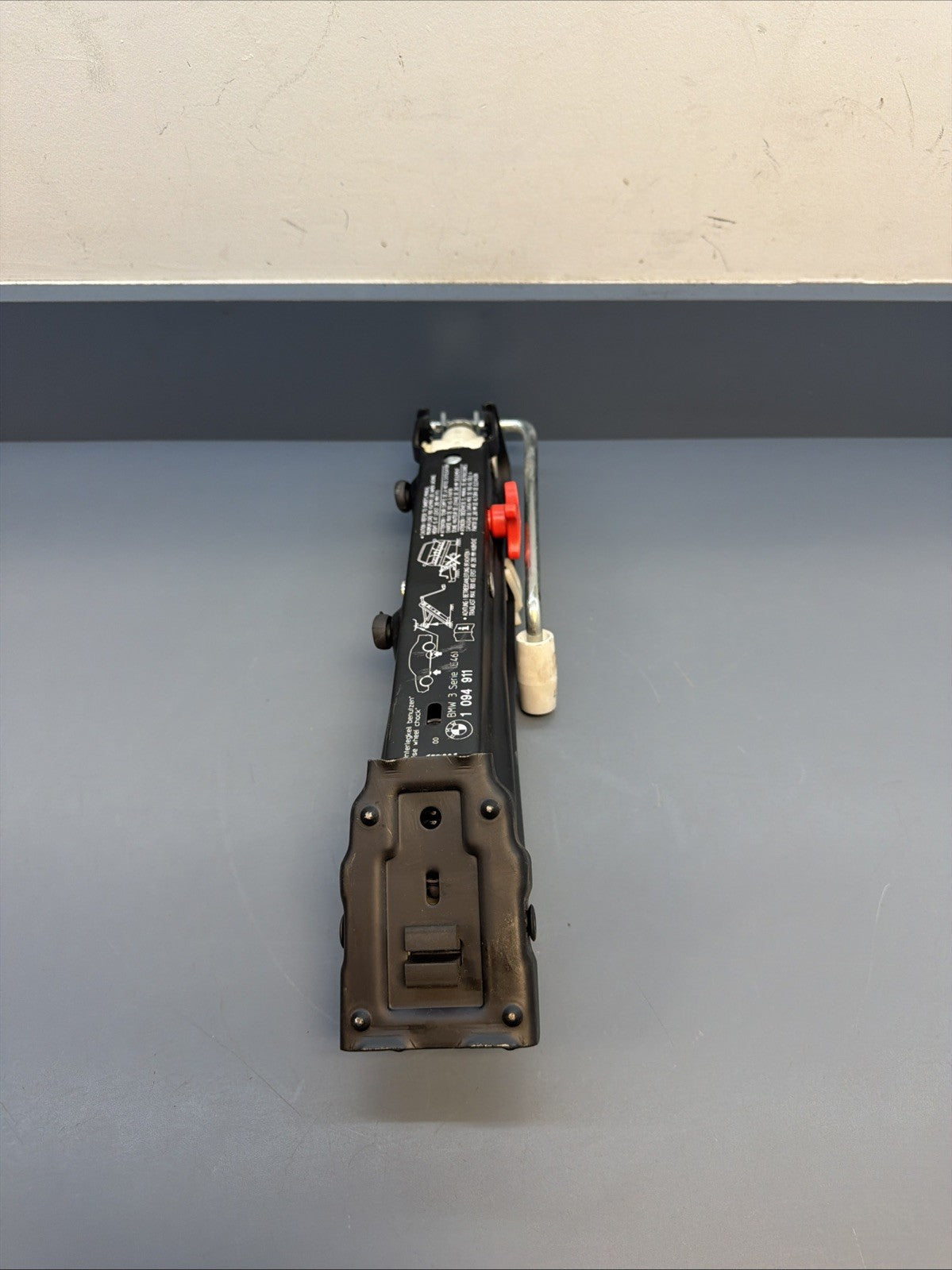 1999-2006 BMW E46 Emergency Floor Jack 1094911 OEM