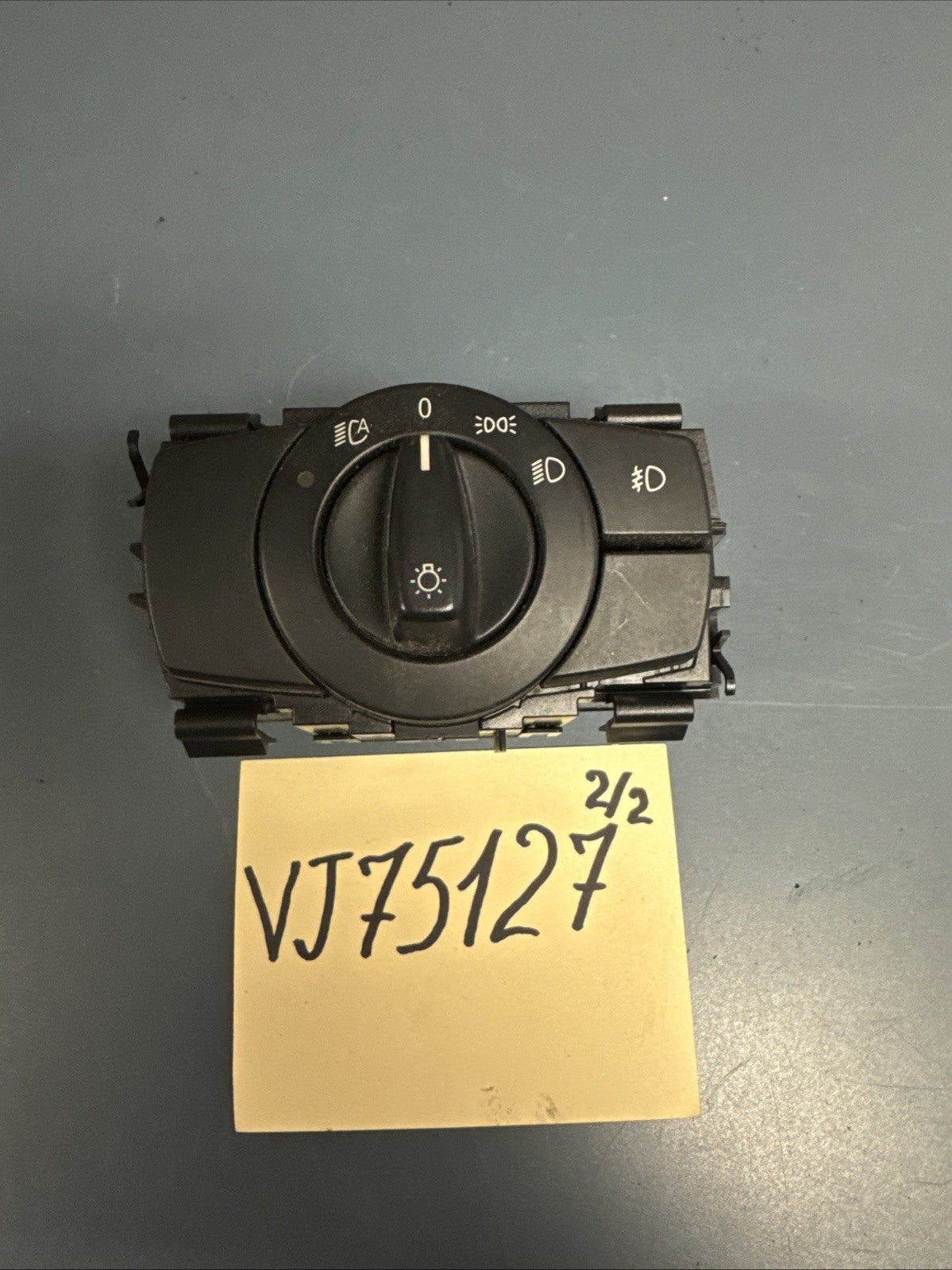 2006-2013 BMW E82 128i 135i Headlight Foglight Control Switch OEM 6938864-04