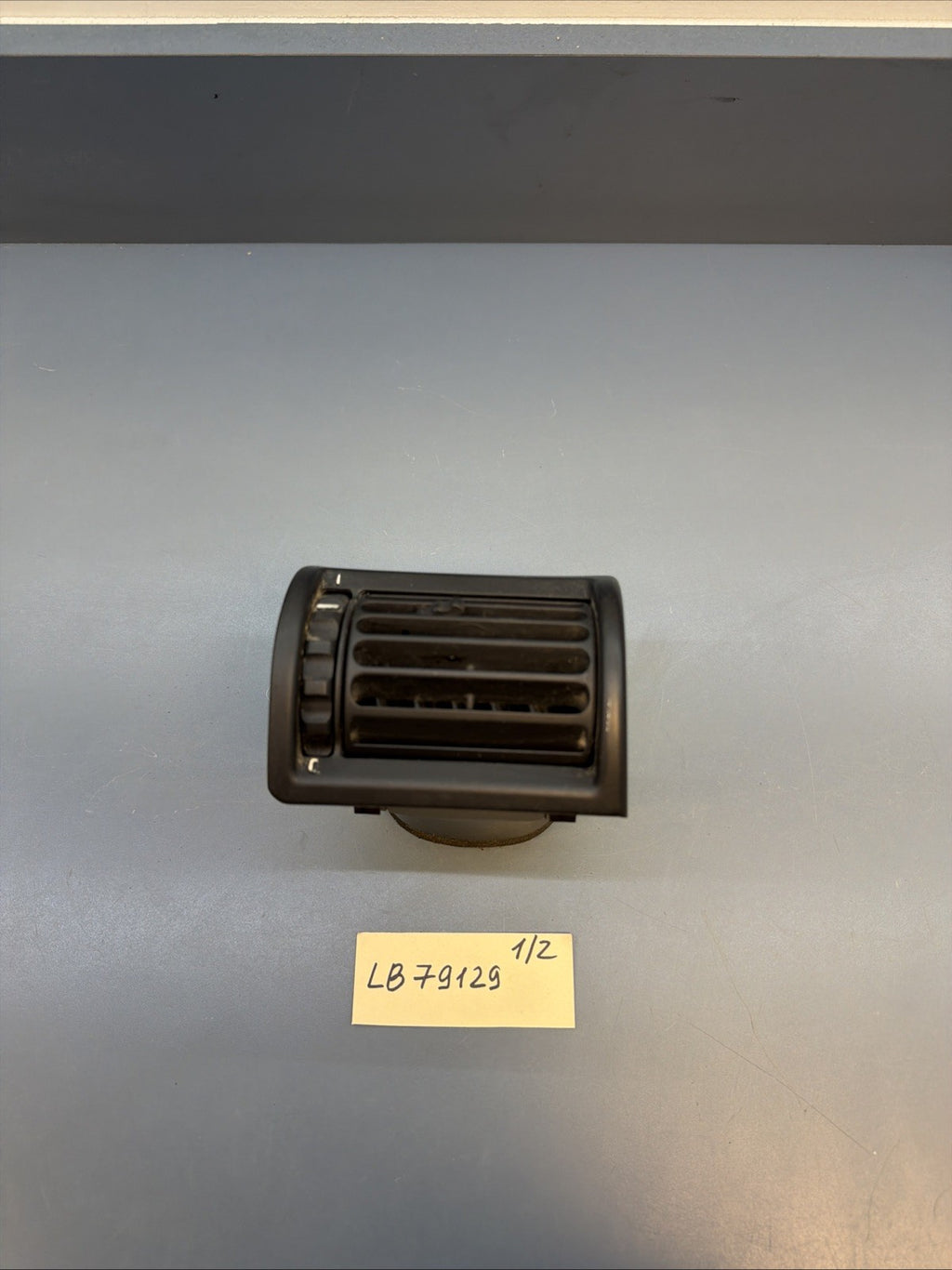 OEM FRONT RIGHT Dash Air Vent 1996 1997 1998 1999 2000-02 BMW E36/7 Z3 8397716