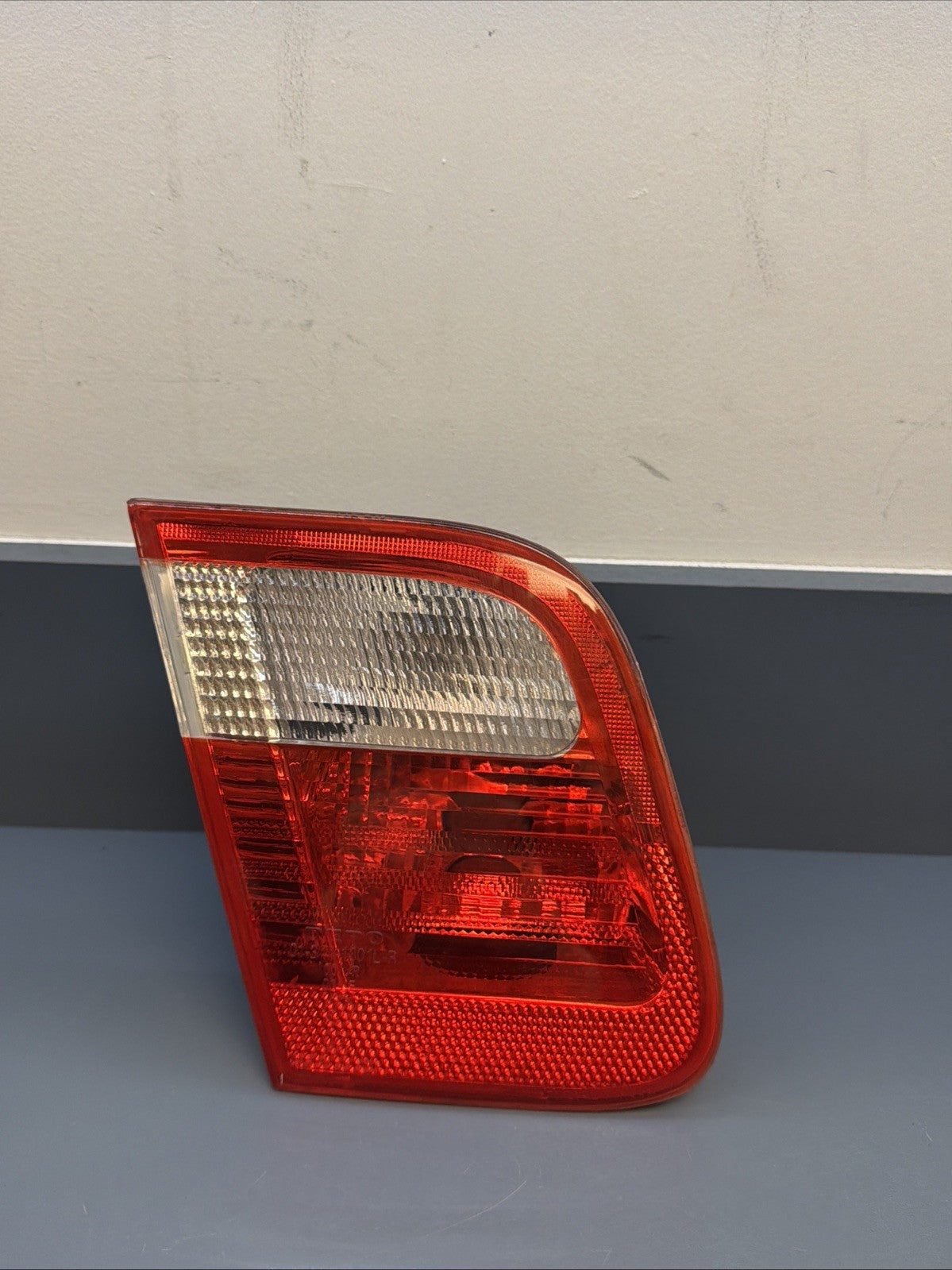 2000-2001 BMW E46 328 Left Driver LH Side Inner Tail Light Oem SEDAN 8364923