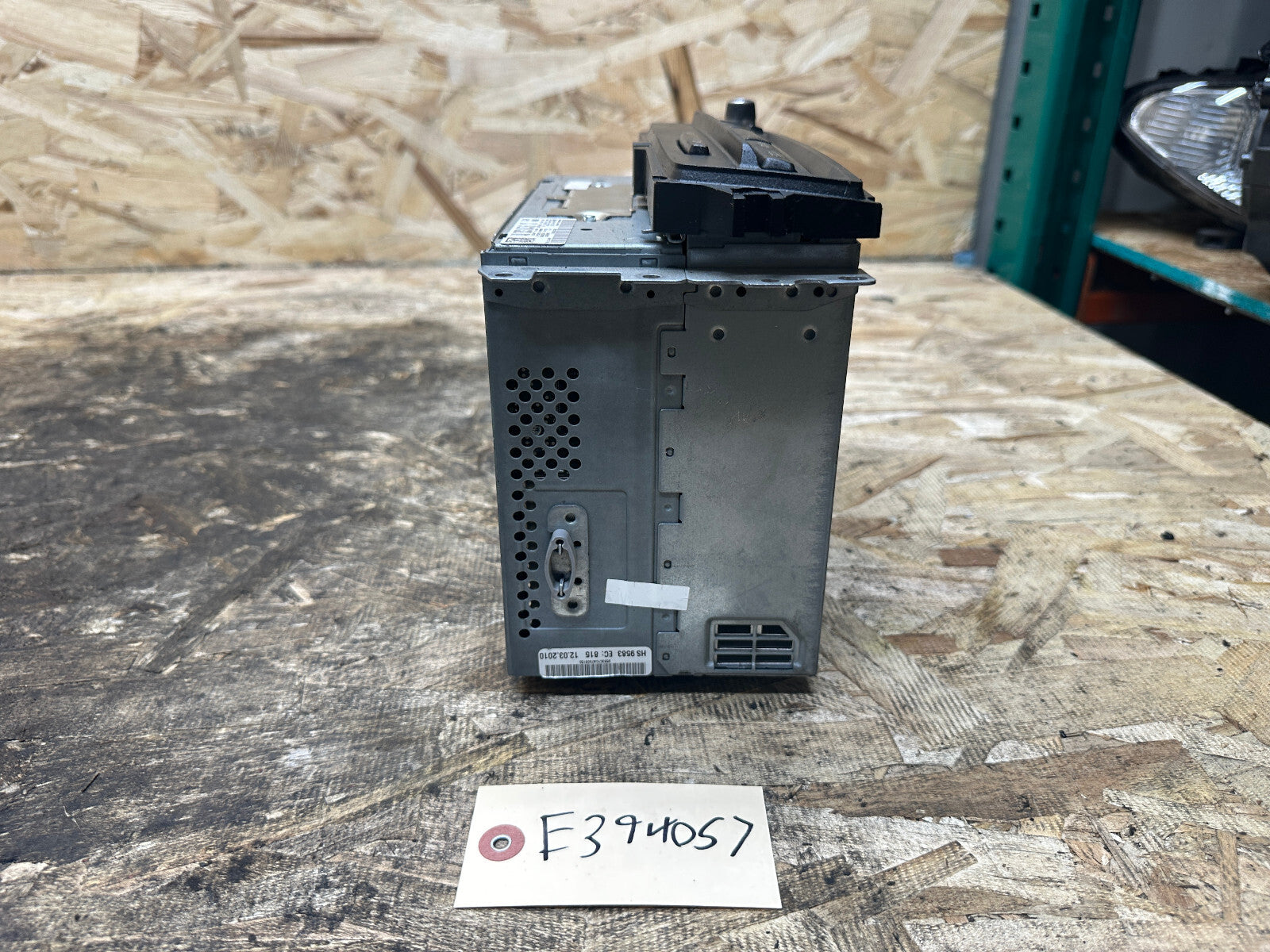 BMW 09-13 E90 3 SERIES BUSINESS RADIO CD PLAYER HEAD UNIT OEM 9218332