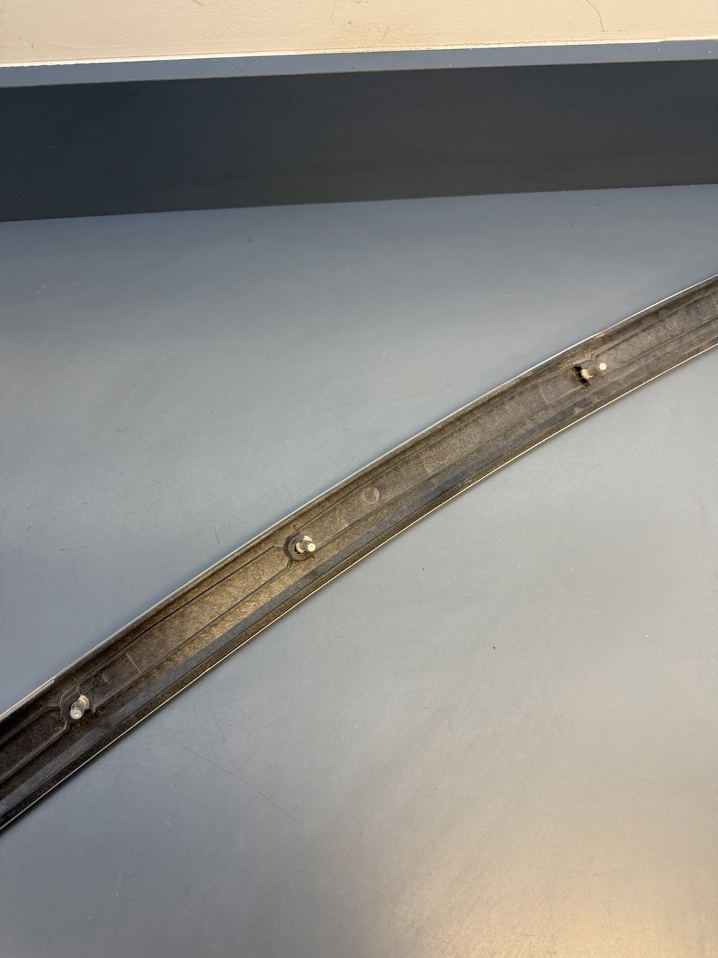 07-2013 BMW E92 E93 Front Right Passenger Side Aluminum Door Strip Trim 6958232