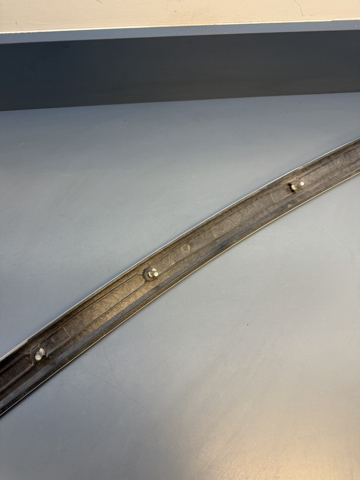 07-2013 BMW E92 E93 Front Right Passenger Side Aluminum Door Strip Trim 6958232