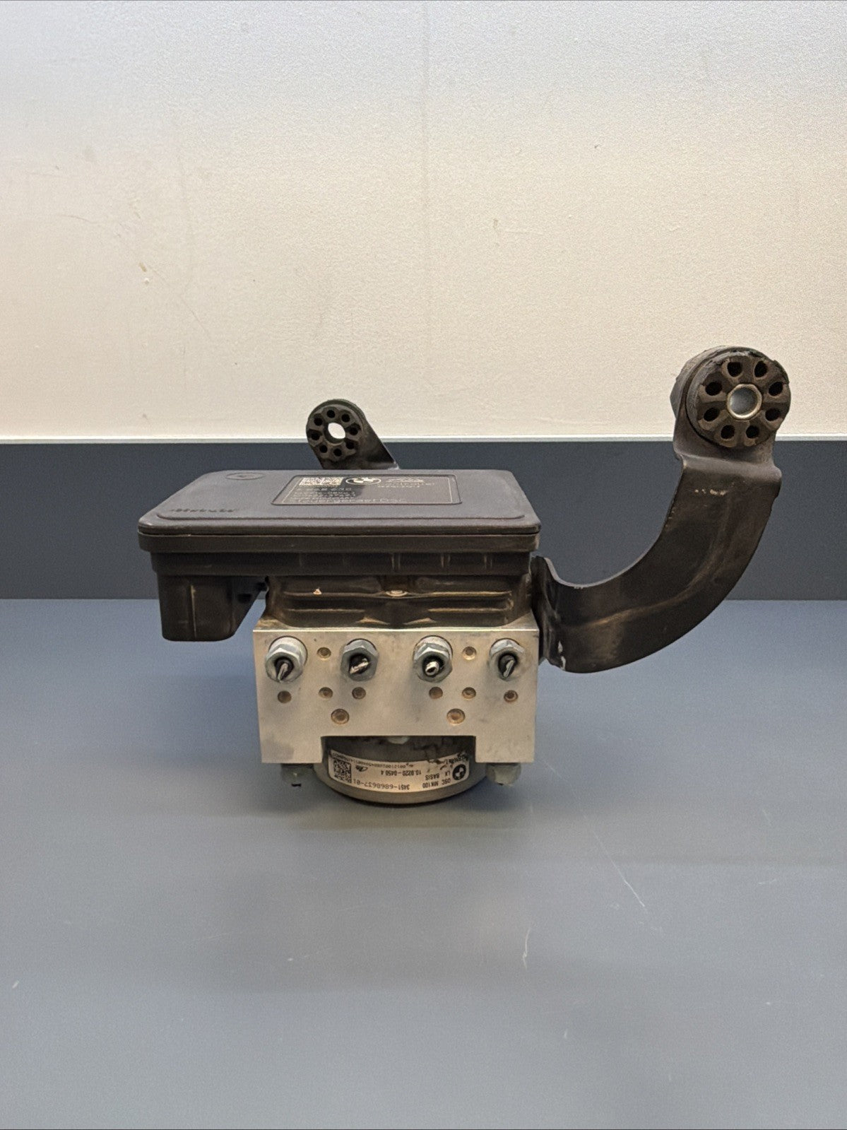 2013–2016 BMW 328i XDrive F30 ABS Anti Lock Brake Pump and Module OEM 6868638