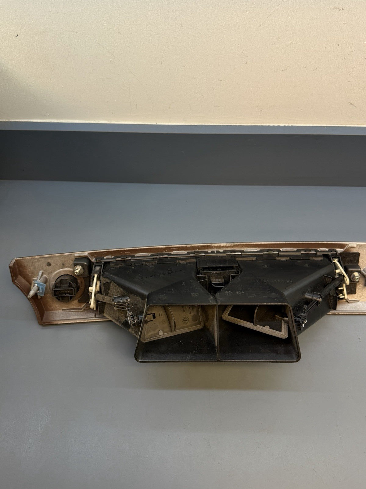 07-13 BMW 335i E90 E92 Center Dashboard Trim Panel Wood Grain Vents 6985540