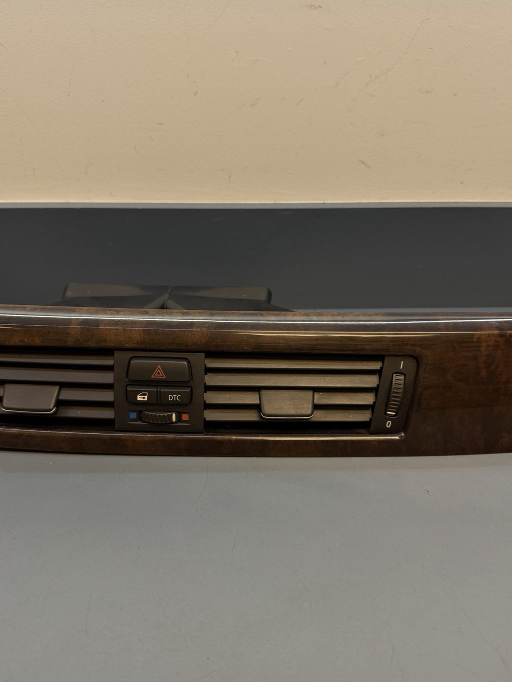 07-13 BMW 335i E90 E92 Center Dashboard Trim Panel Wood Grain Vents 6985540