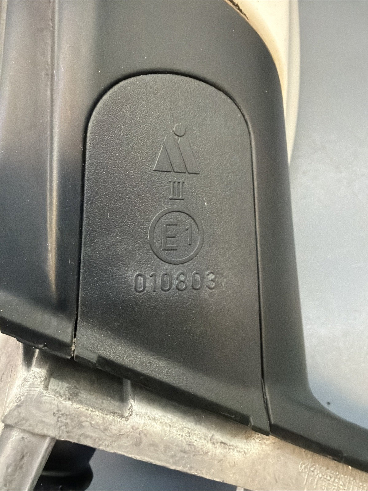 06-08 BMW E90 E91 325i FRONT RIGHT PASSANGER Side Mirror OEM PRE LCI 7075626