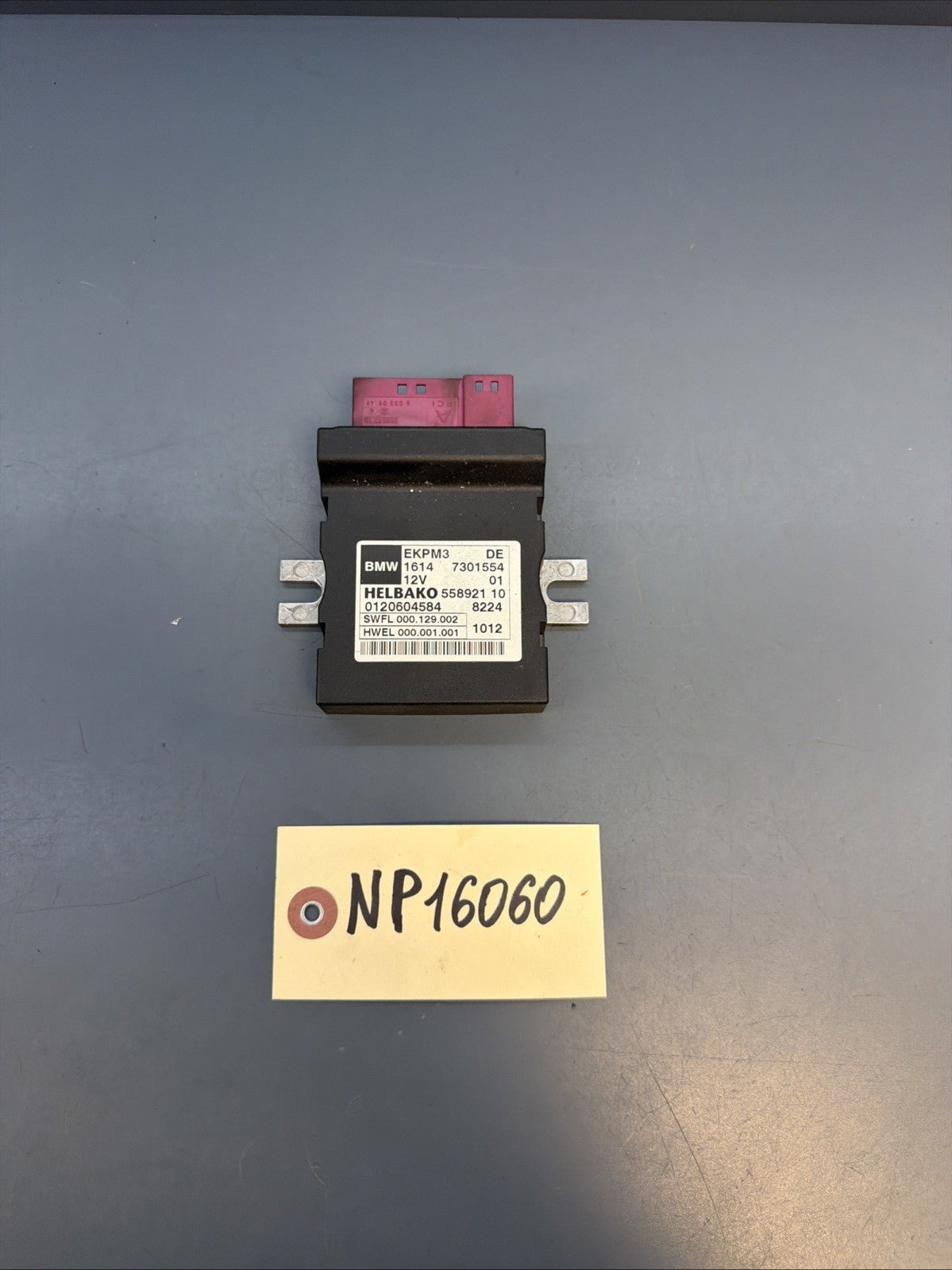 BMW 3 SERIES F30 F20 F21 F22 FUEL PUMP CONTROL UNIT NEW 11-17 OEM 16147426095