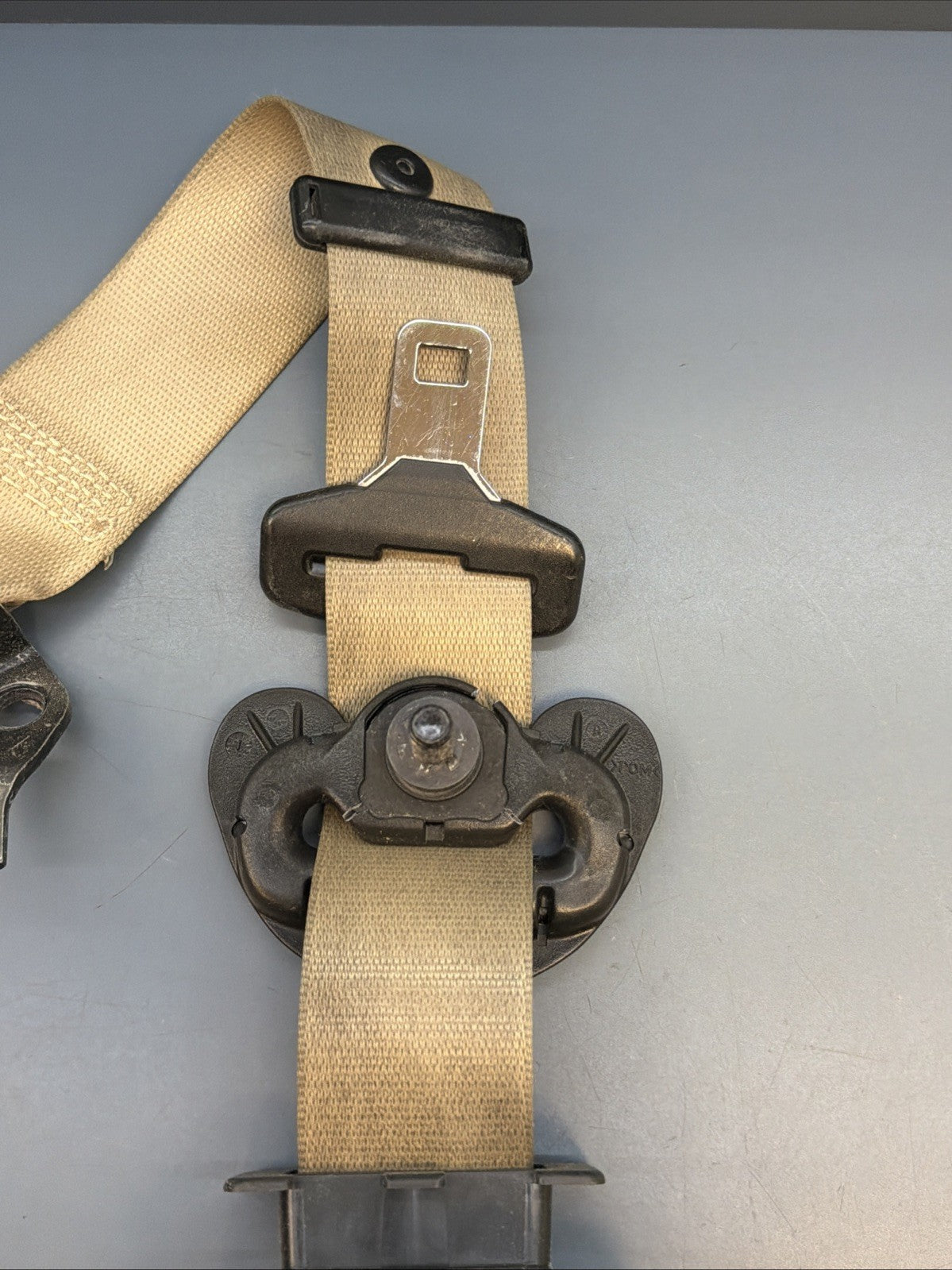 07-11 BMW E90 328 335 Front Driver Seat Belt Retractor 33059848 OEM BEIGE