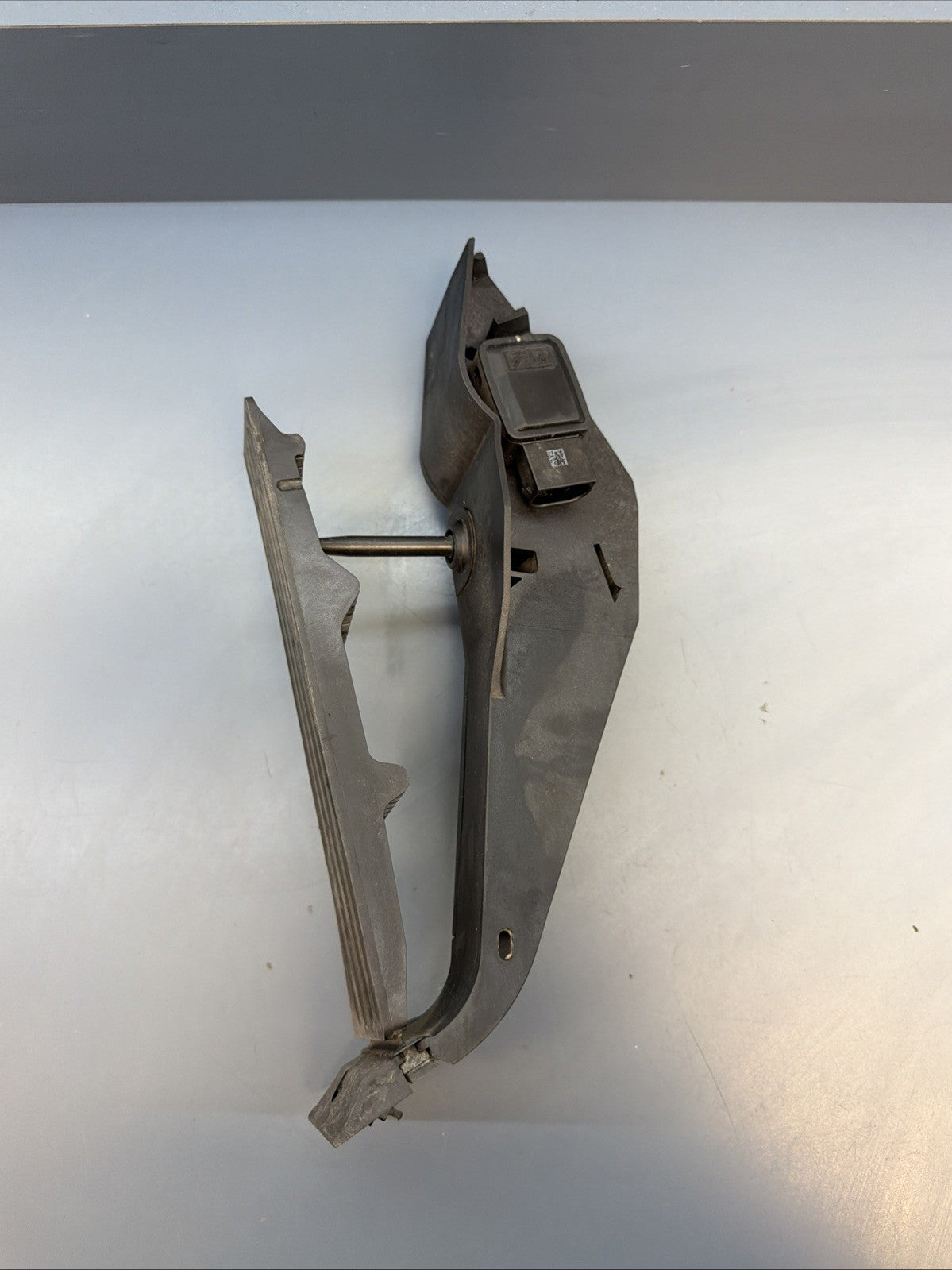 BMW E90 E83 X3 3 SERIES 2003-2012 THROTTLE GAS ACCELERATOR PEDAL OEM 6766930