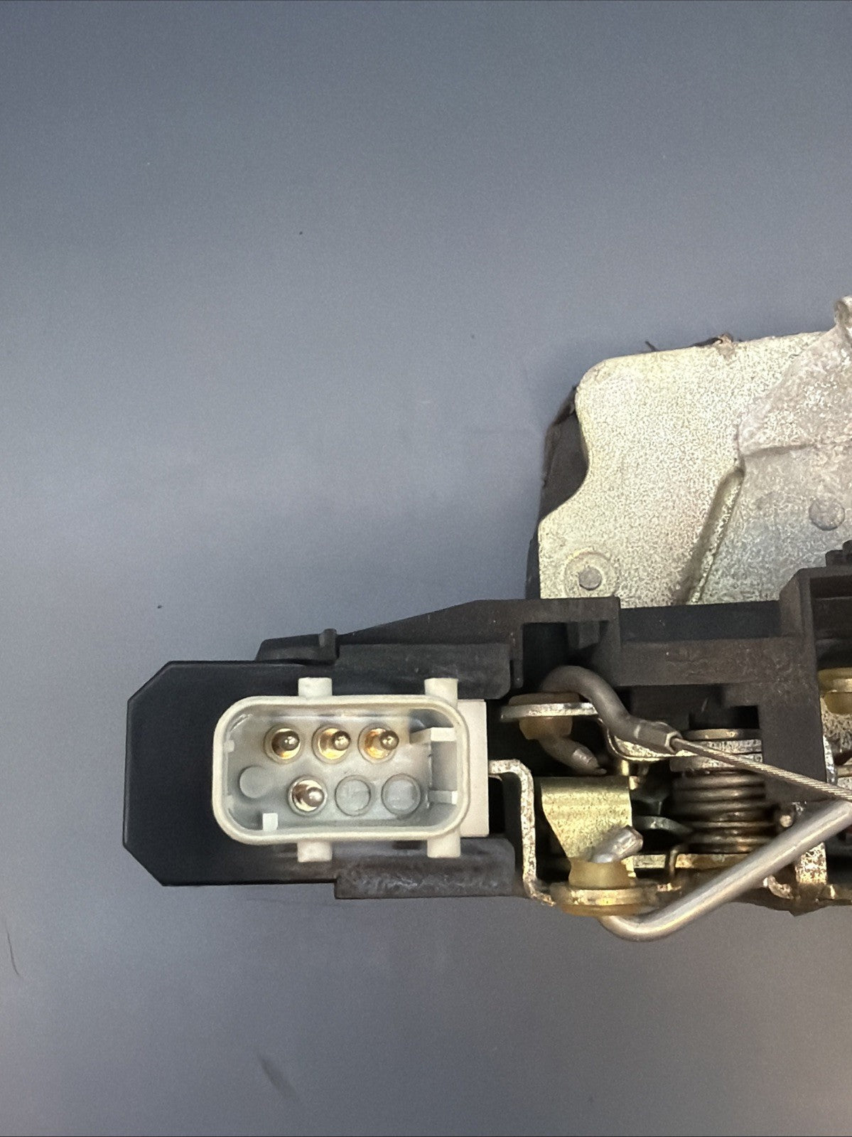 97-03 BMW E39 525 530 540 Rear Right Passenger Door Lock Latch Actuator 8352165