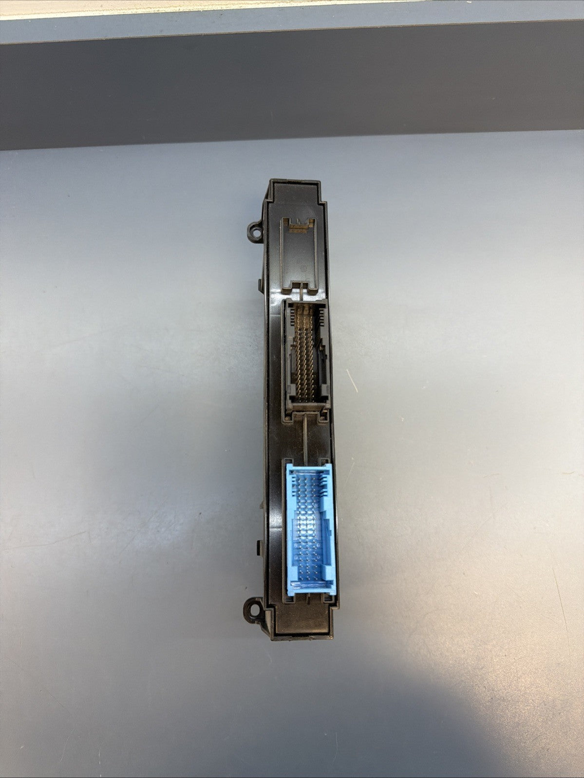 BMW 3 SERIES E90 E91 E92 E93 05-13 BODY CONTROL MODULE 9267419