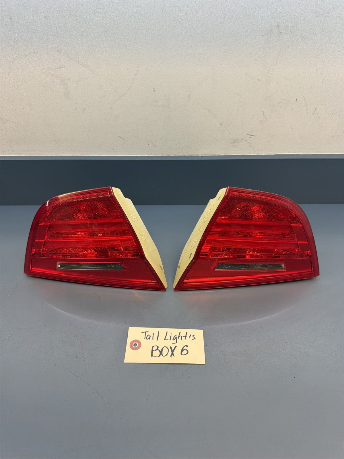 09-11 BMW E90 328 Sedan Rear Left Right Inner Tail Light SET 4871733 4871734 OEM