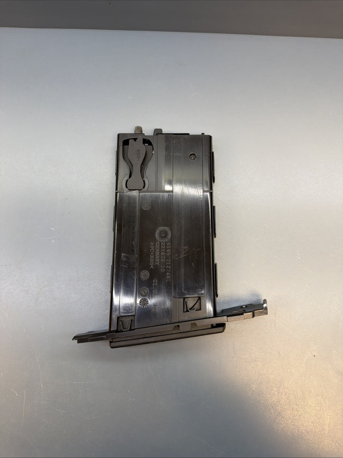 OEM 06-13 BMW 328i 335i E90 E91 E92 E93 Front Right Passenger Cup Holder 7127461