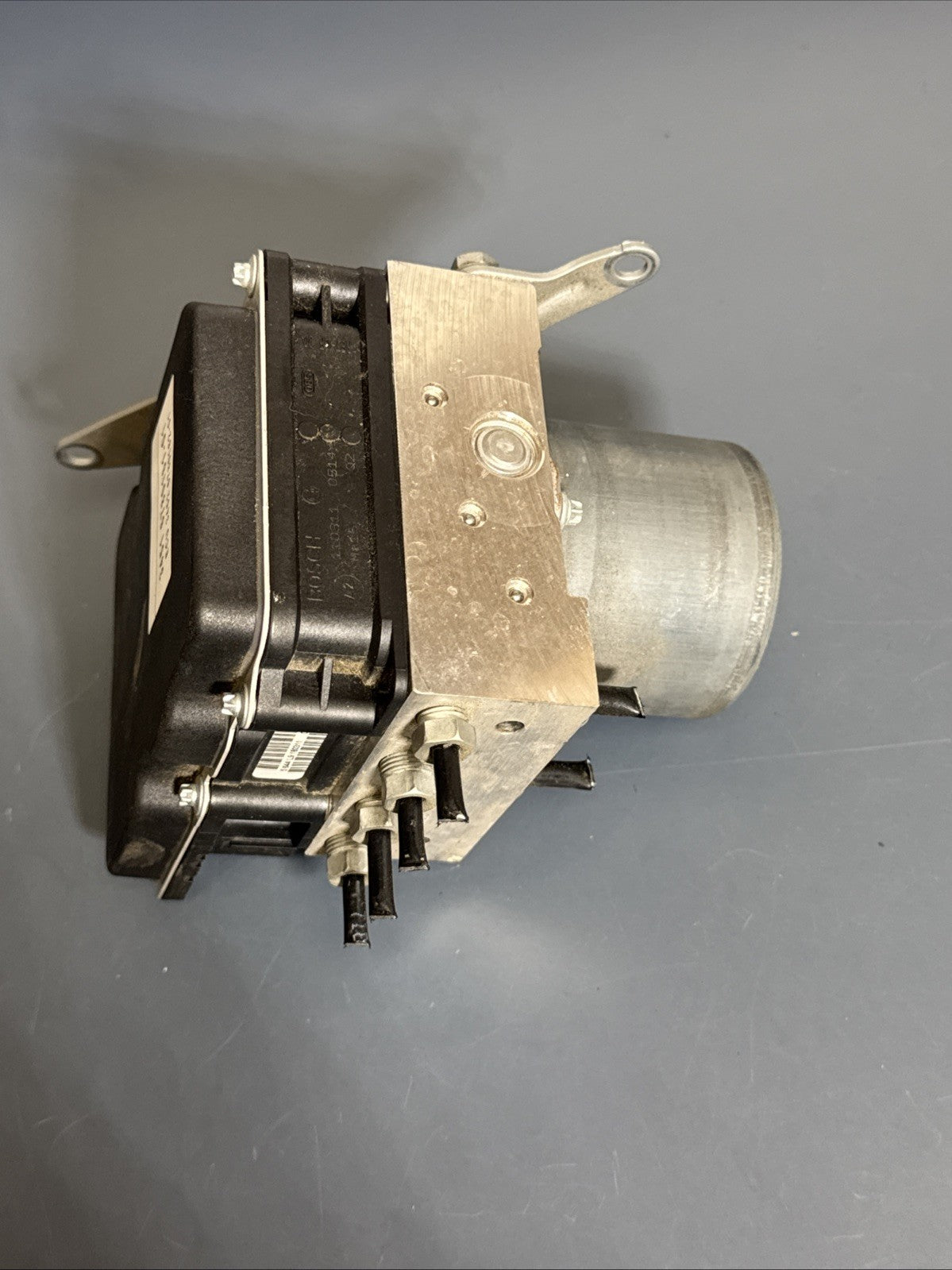2008 - 2013 BMW 328i ABS Pump Anti Lock Brake Actuator OEM 34516780161-01
