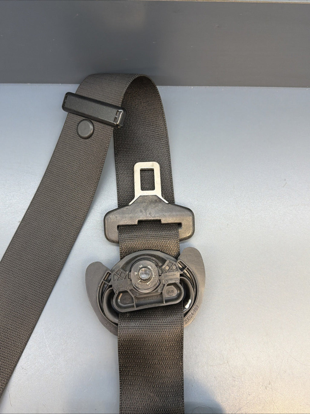 11-18 OEM BMW F25 F26 X3 X4 Front Left Driver Side Seat Belt Seatbelt Retractor