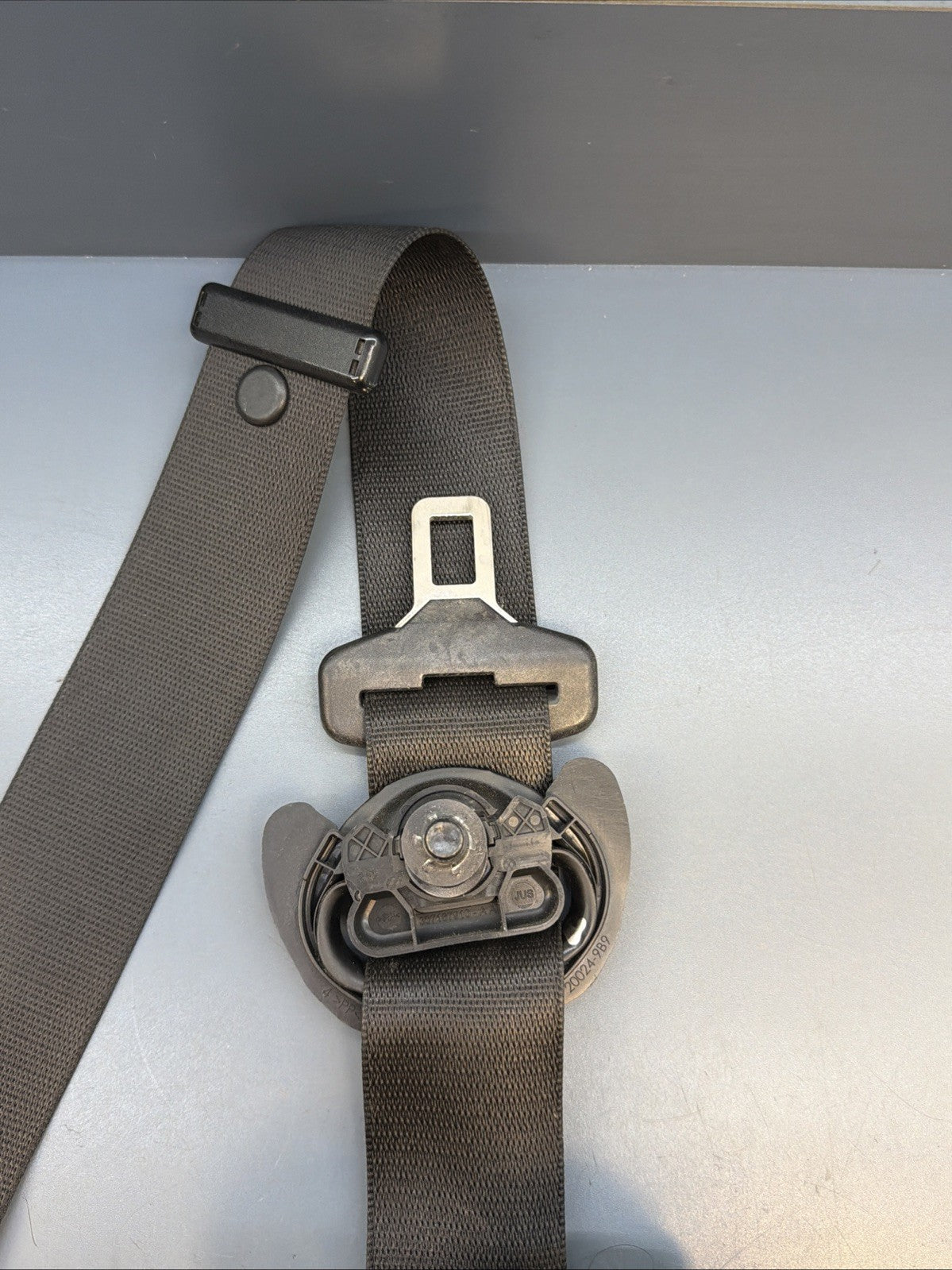 11-18 OEM BMW F25 F26 X3 X4 Front Left Driver Side Seat Belt Seatbelt Retractor