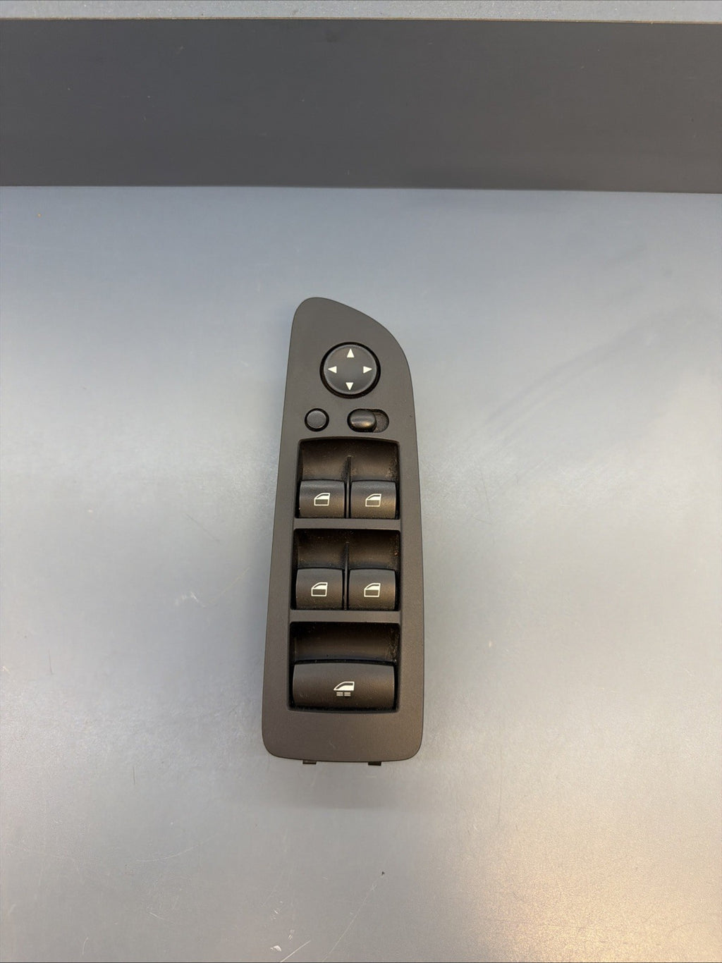 08-13 Bmw E88 1 Series Convertible Master Window Lifter Switch Button 9180289