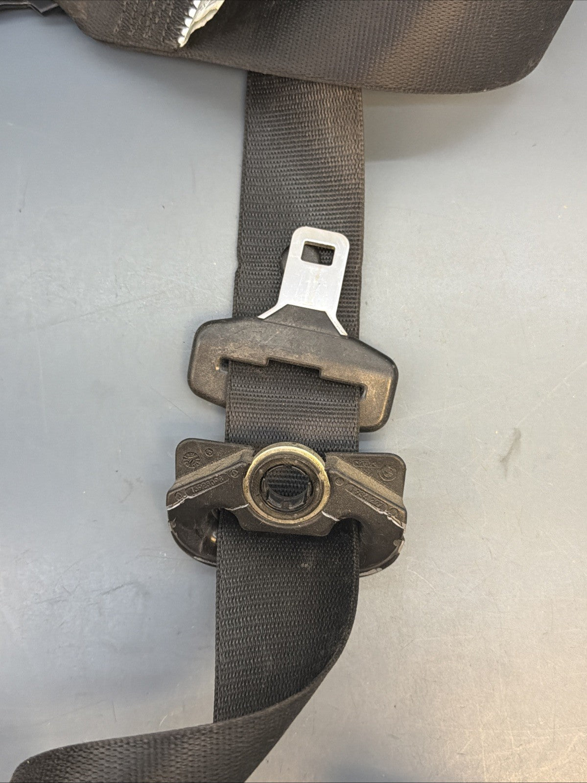 00-06 BMW X5 E53 FRONT RIGHT PASSENGER SEAT BELT RETRACTOR BLACK 8408753 OEM