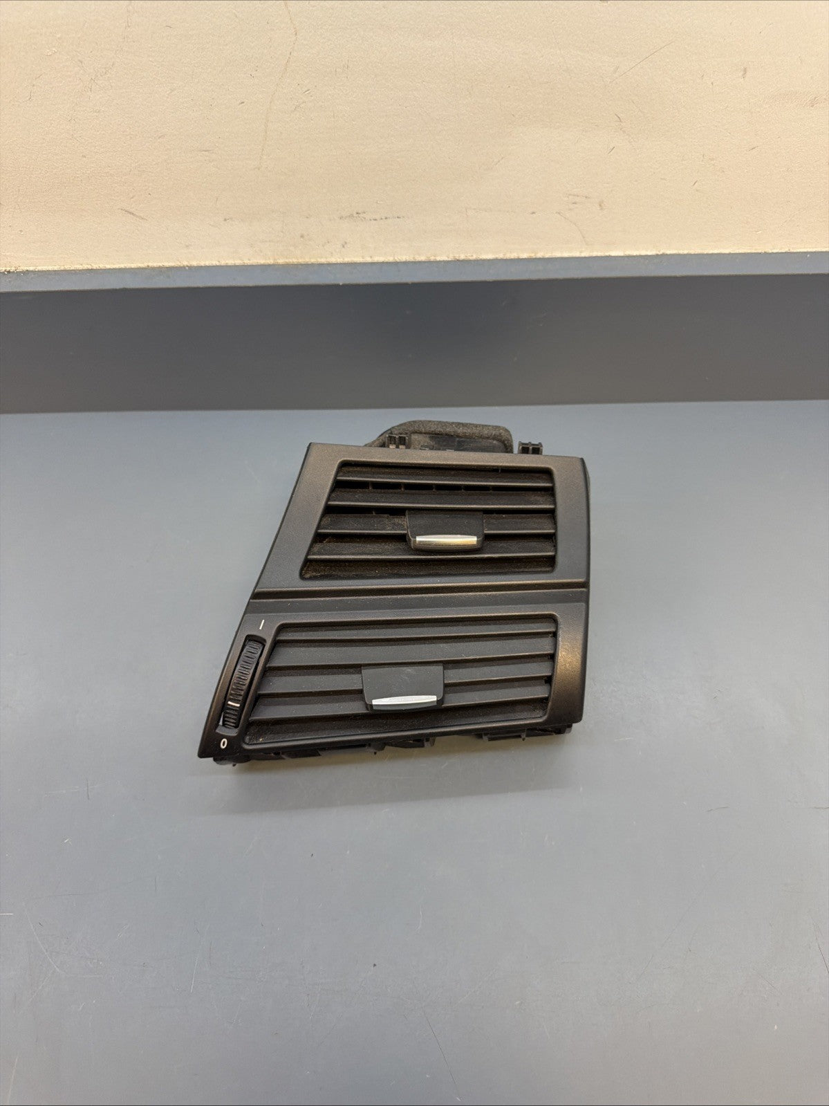 07-13 BMW X5 E70 Right Passenger Dash Ac Heater Air Vent Grille 9227768 OEM