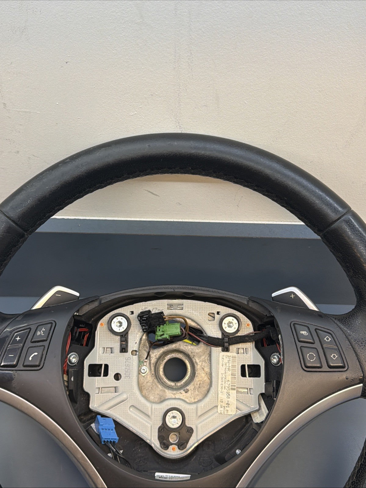 BMW 06-11 E90 3 SERIES BLACK LEATHER SPORT STEERING WHEEL W PADDLES OEM 6795858