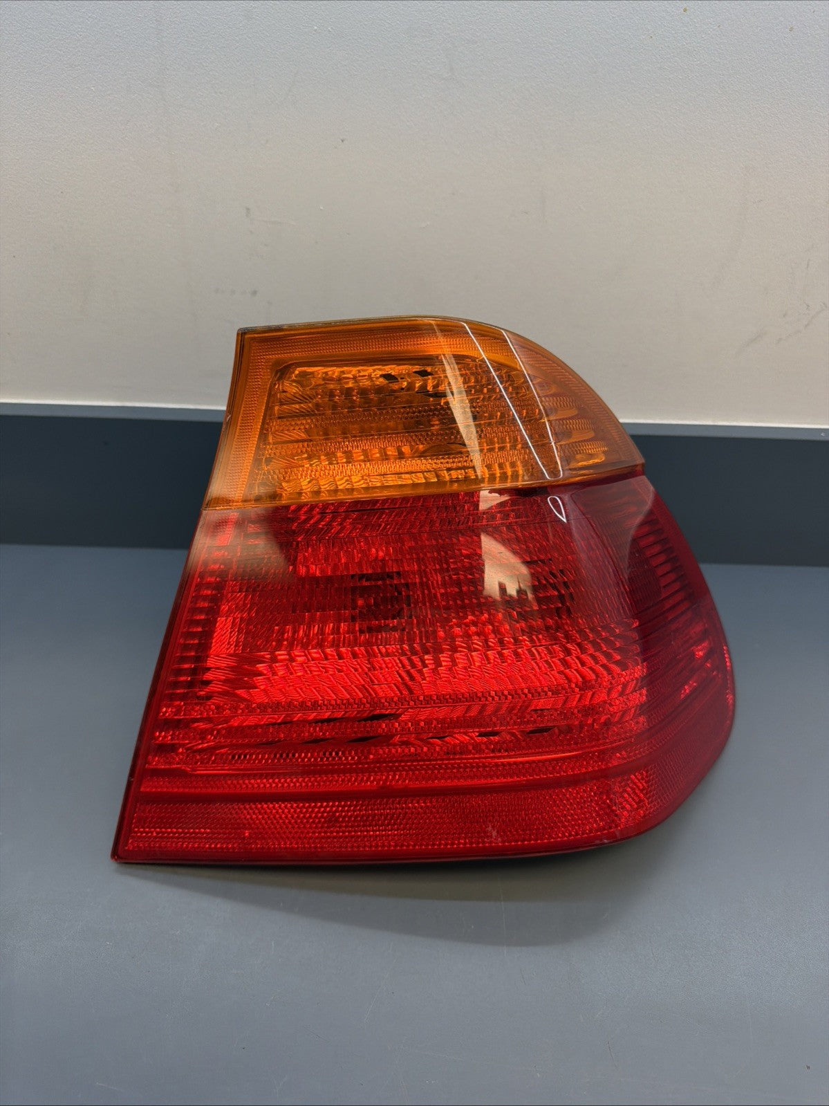 1999 2000 BMW 323I 328I OEM PASSENGER RIGHT SIDE TAILLIGHT 8364922