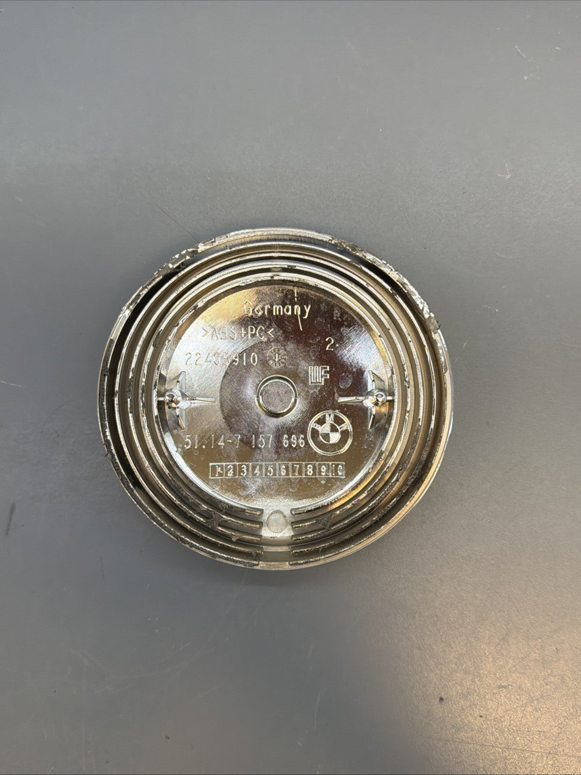 OEM 2007 2008 2009 2010 2011 2012 2013 BMW X5 E70 Rear Trunk Emblem 7157696