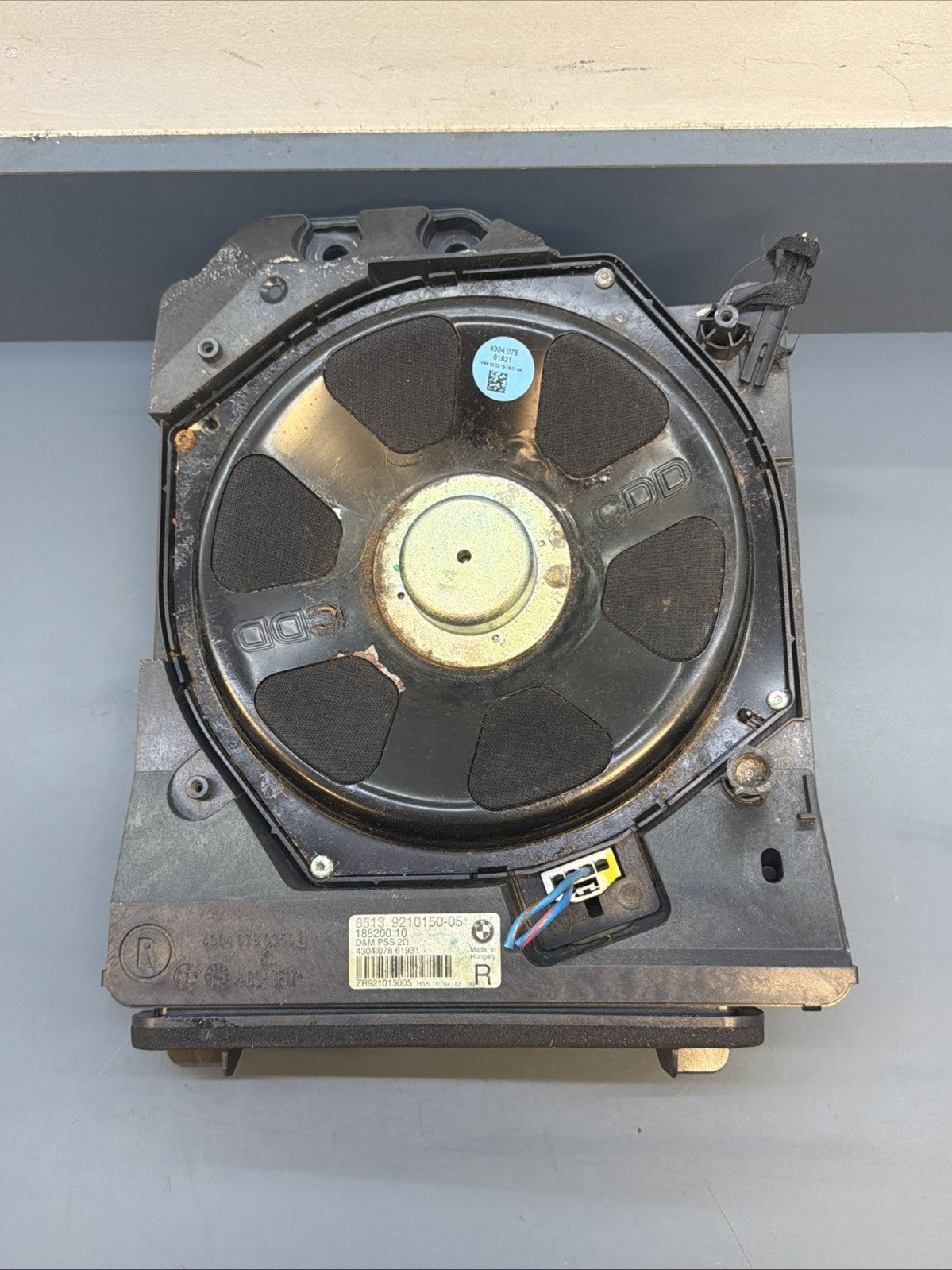 2012-2015 BMW F30 320 328 335i Front Right Side Speaker Subwoofer 9210150-05 OEM
