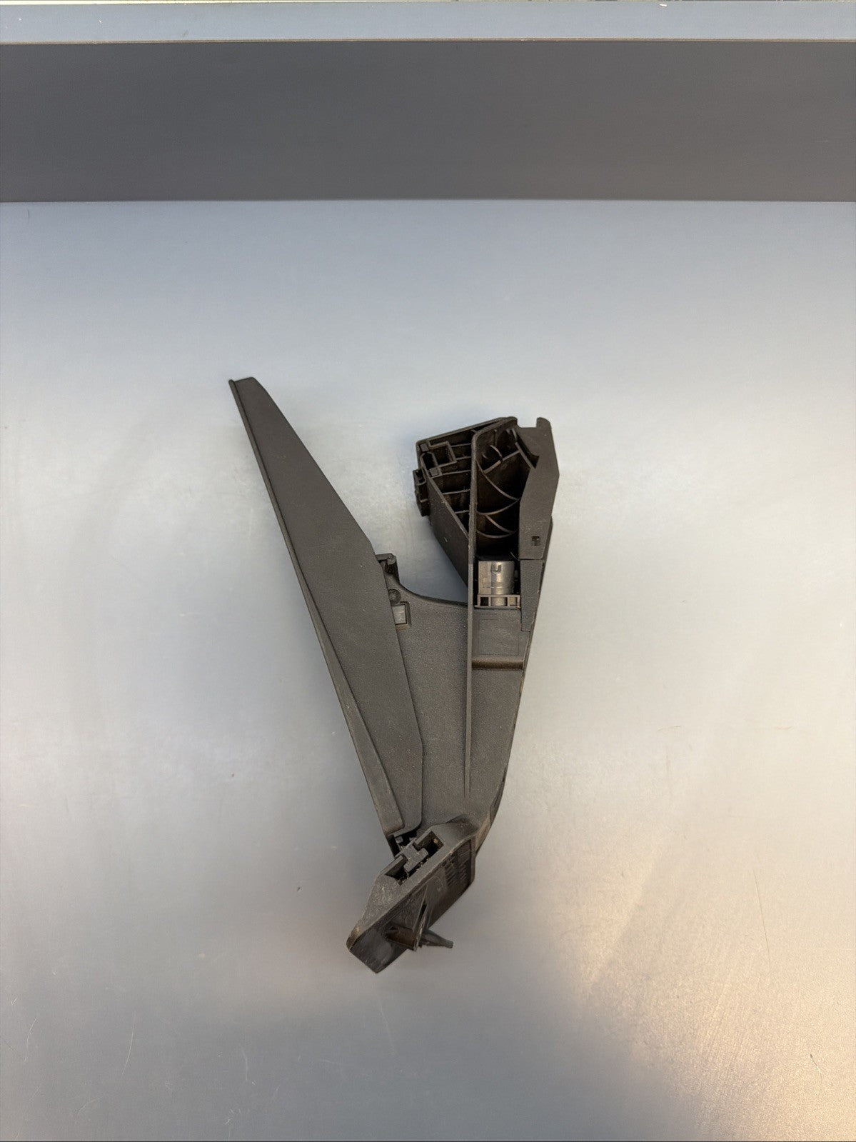 10-17 BMW 528 535 550 640 650 740 750 THROTTLE ACCELERATION GAS PEDAL 6858574