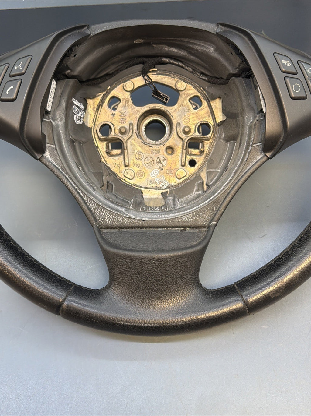 06 - 12 BMW 328 330 E90 E92 335i Steering Wheel With Multifunctional Buttons OEM