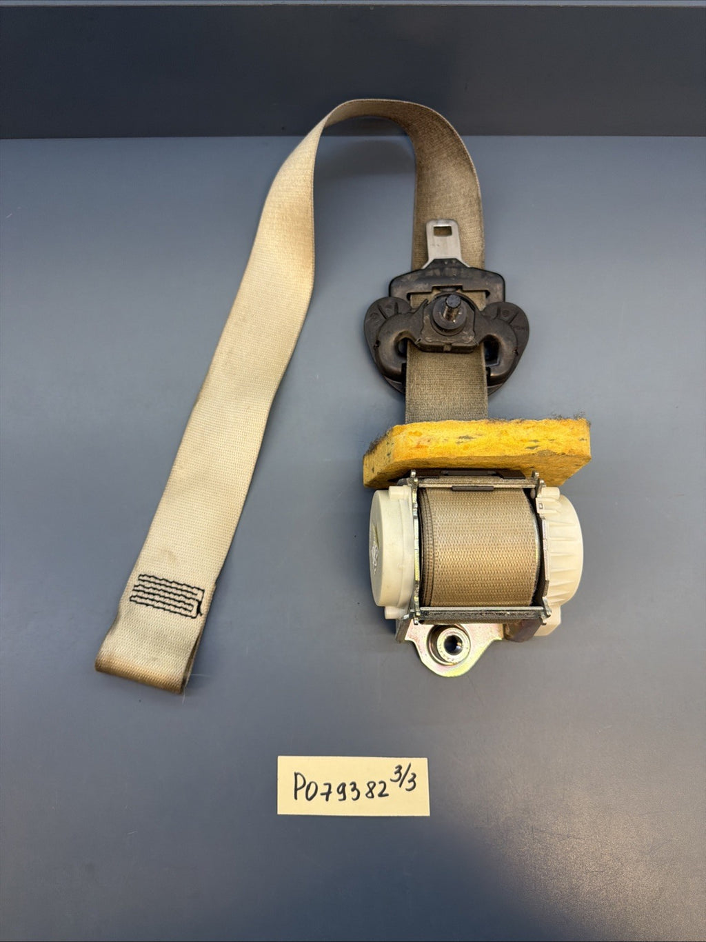 08-13 BMW E92 E93 M3 OEM Coupe Front Left Seat Belt Retractor BEIGE 34023561