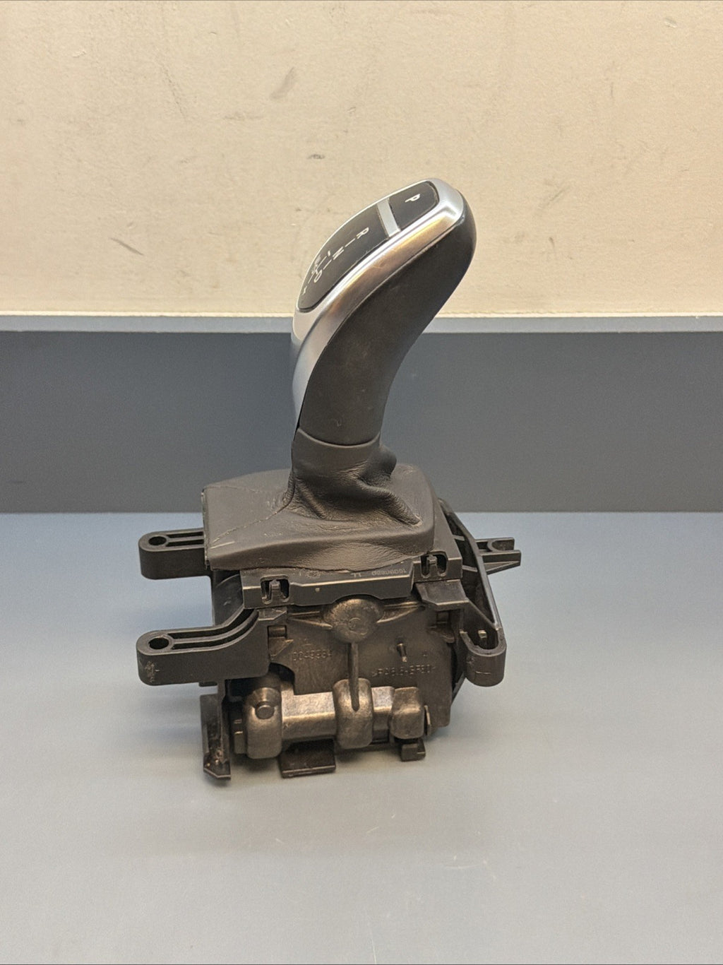 2011-17 BMW X3 X4 528 750 F10 F25 F26 Transmission Floor Shifter 10099975 OEM